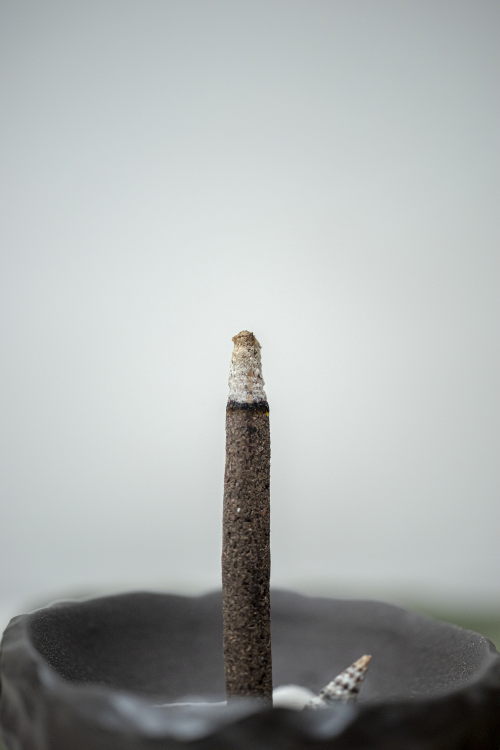 GABYA natūralūs rankų darbo smilkalai | JUNIPER INTUITION