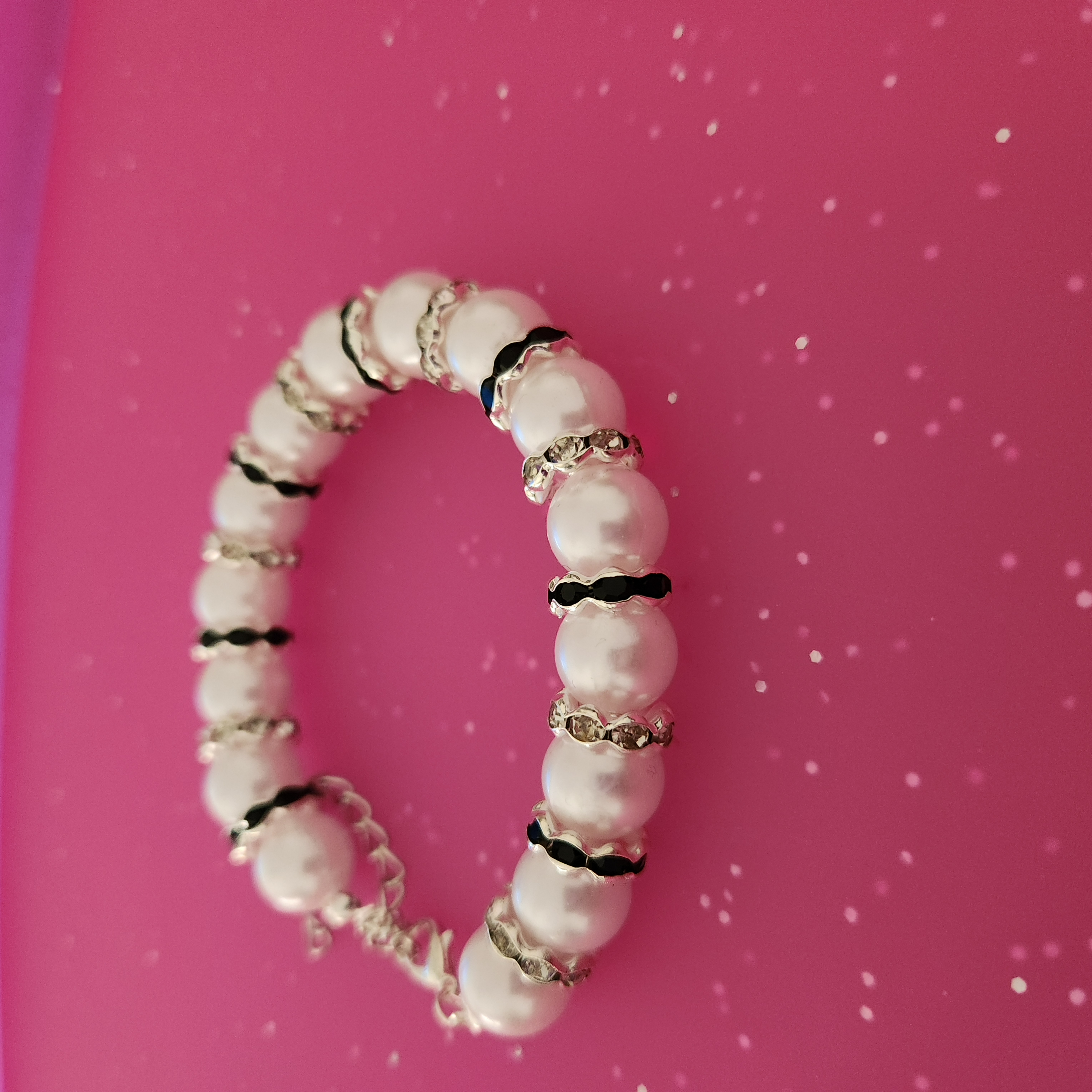 Faux Pearl / Imitation Pearl Bracelet (Large Pearls)