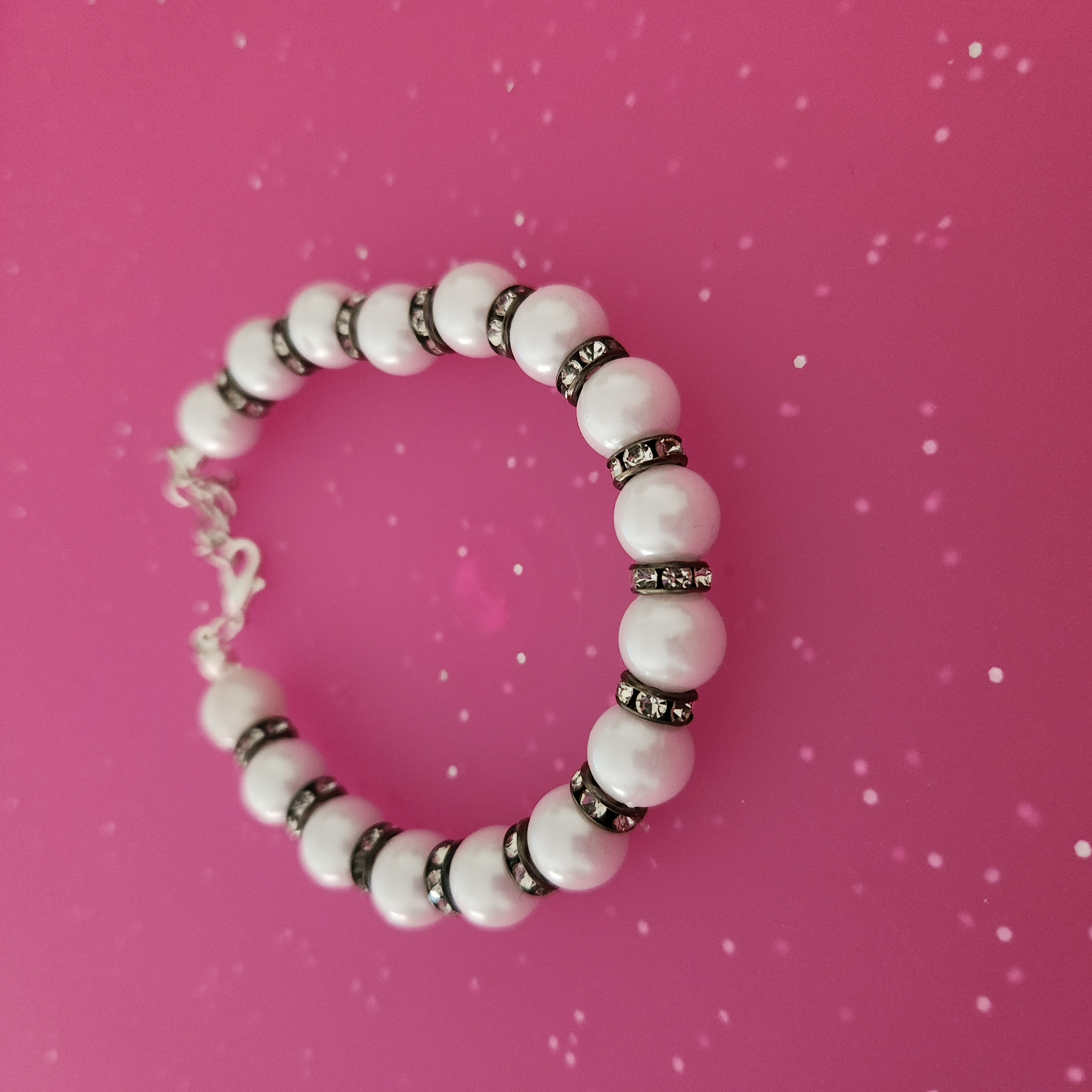 Faux Pearl / Imitation Pearl Bracelet (Large Pearls)