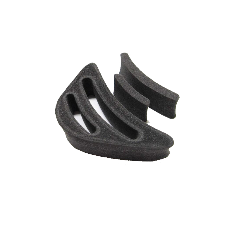 Half size sponge pad in the toe of the shoe