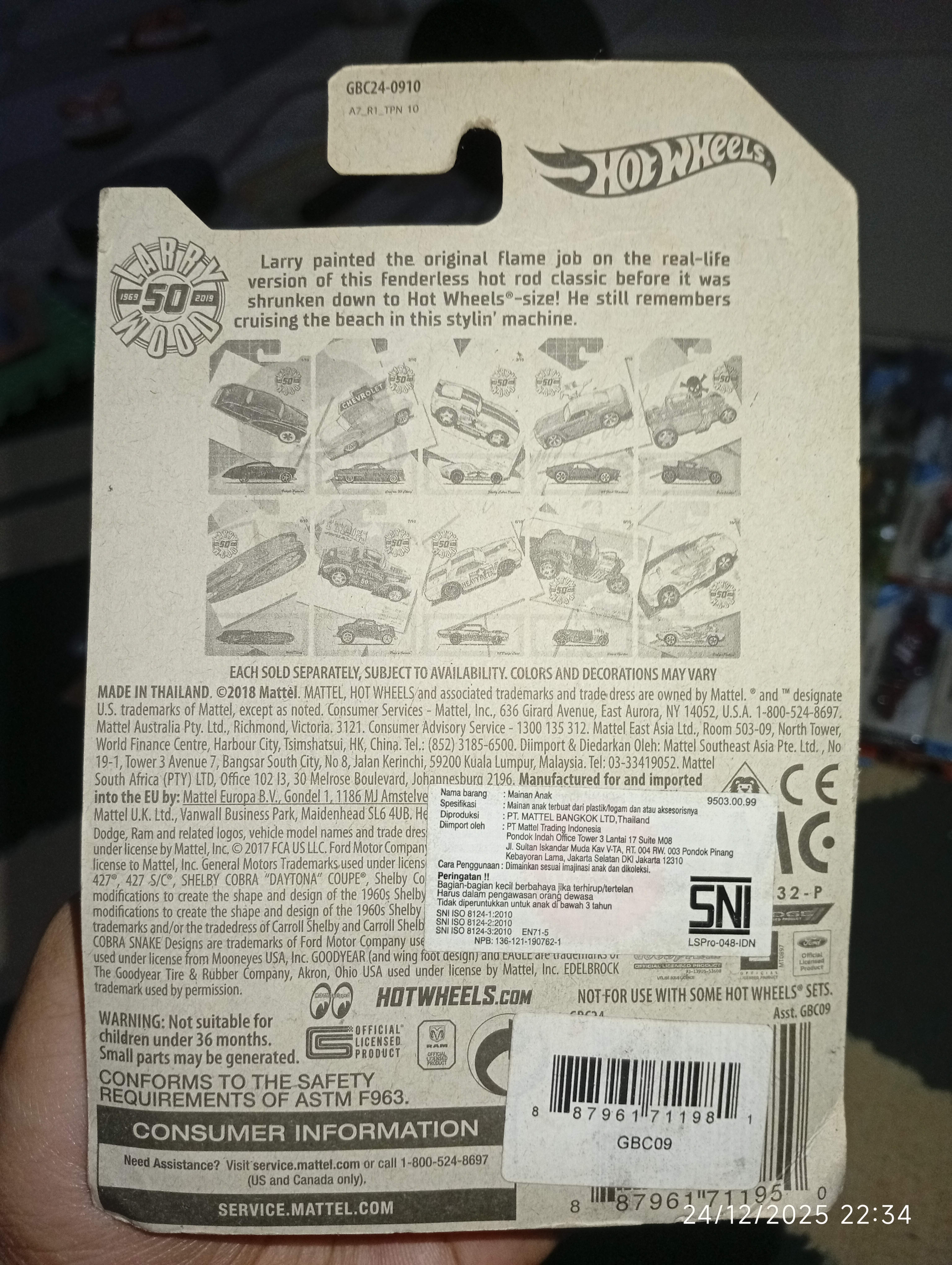 Hot Wheels klasik merah