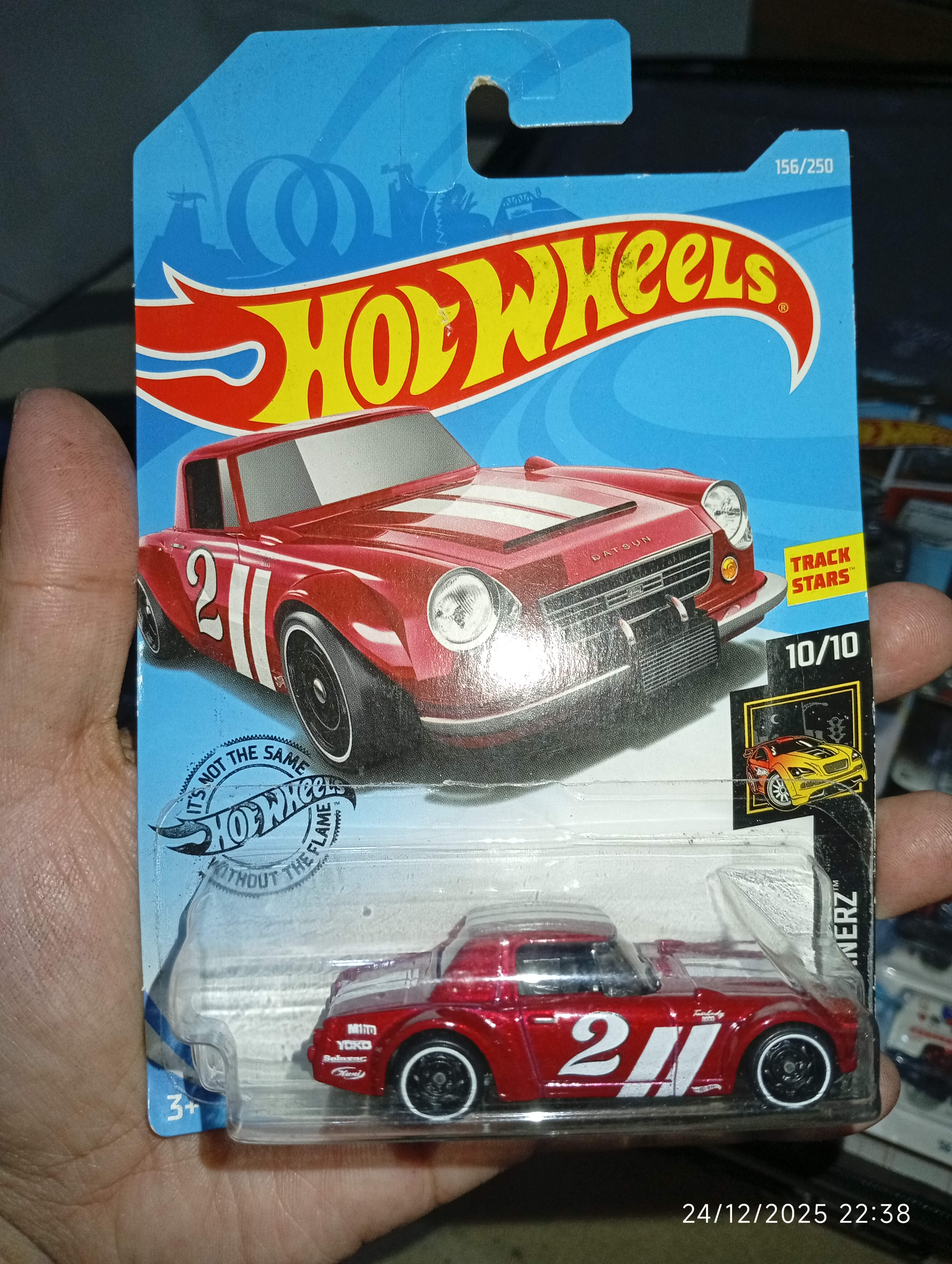 Hot Wheels Datsun 2000