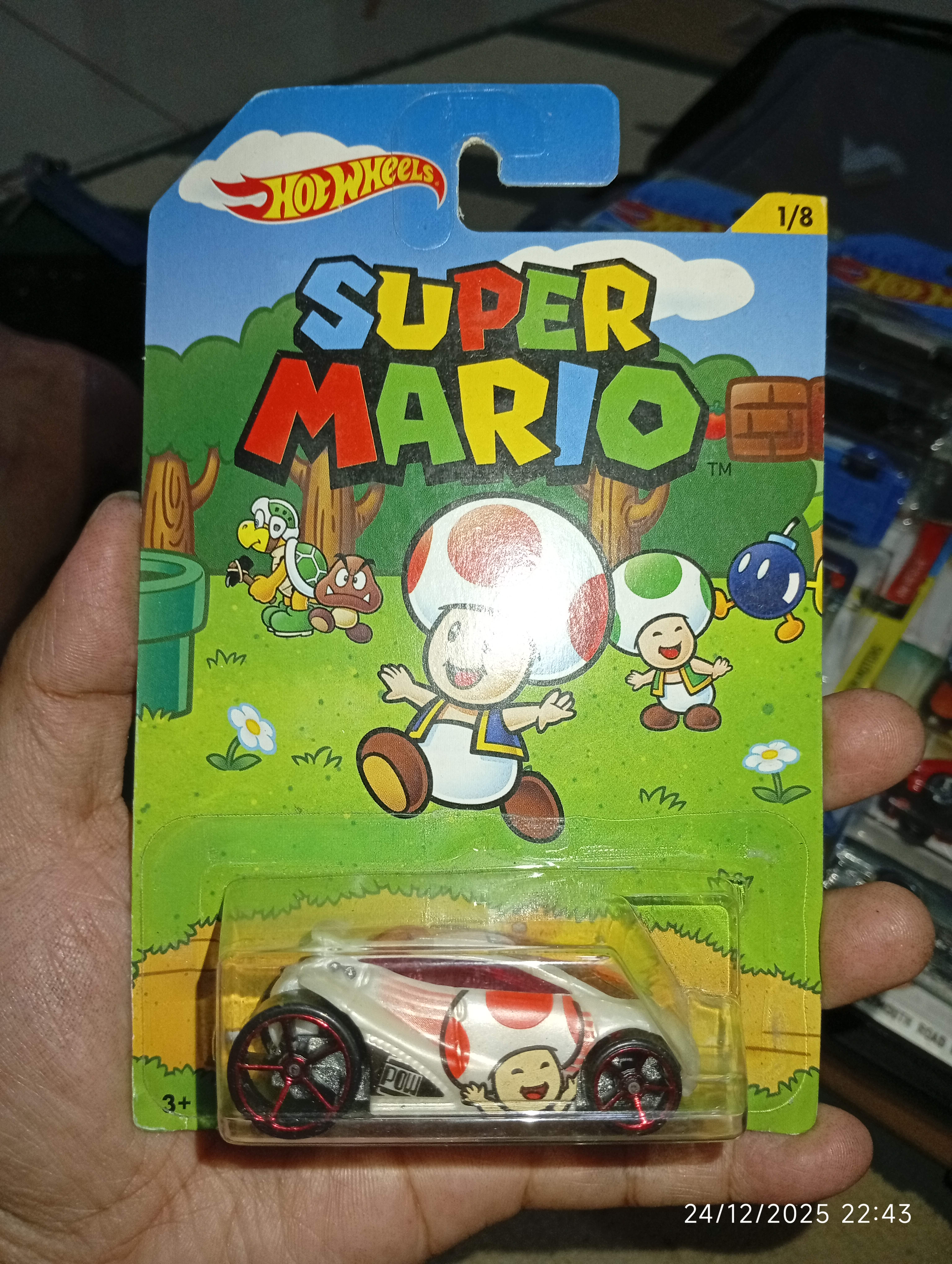 Hot Wheels Super Mario Toad Car