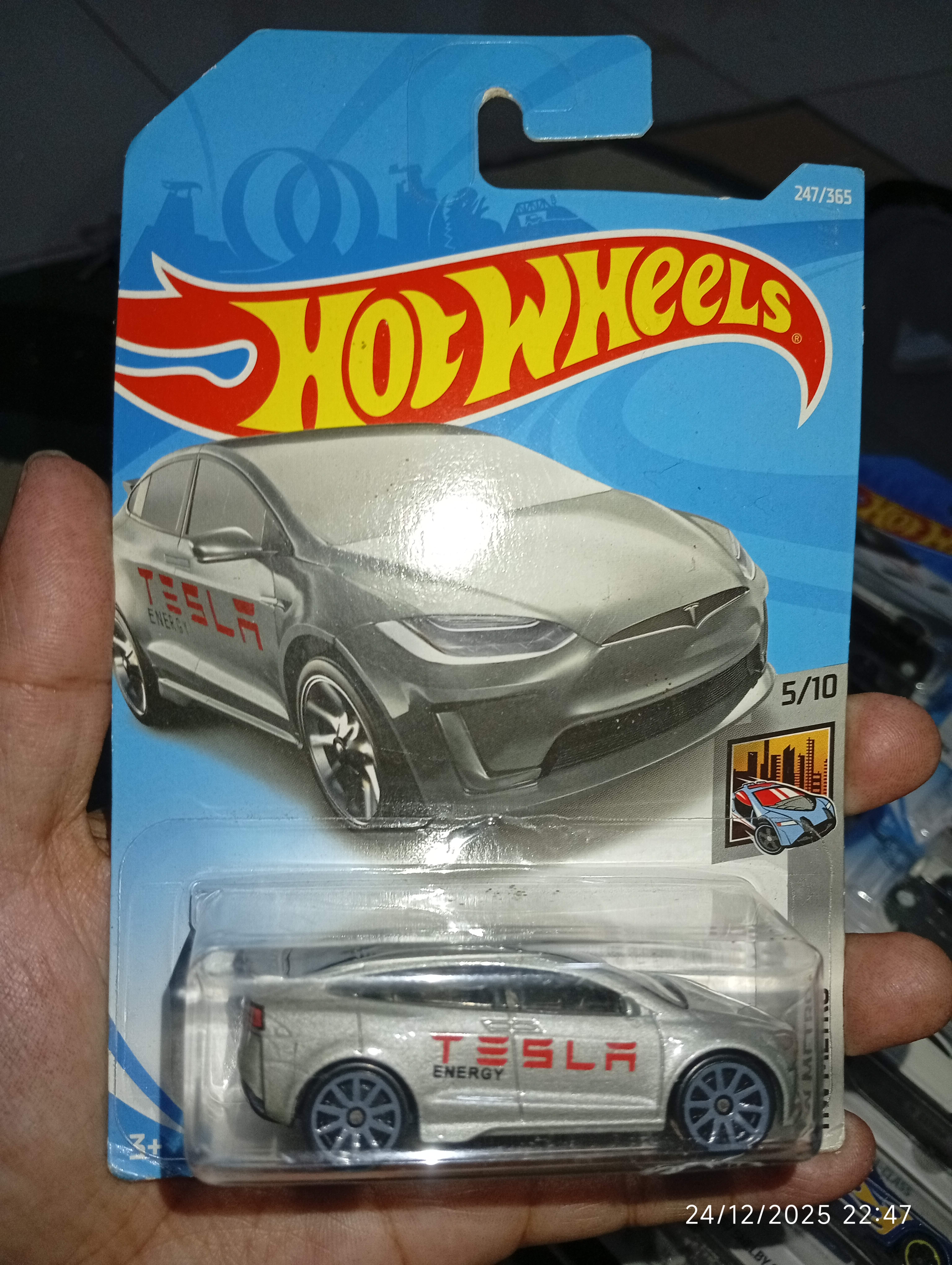Hot Wheels Tesla Energy