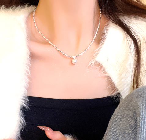 Elegant Silver Pearl Pendant Necklace