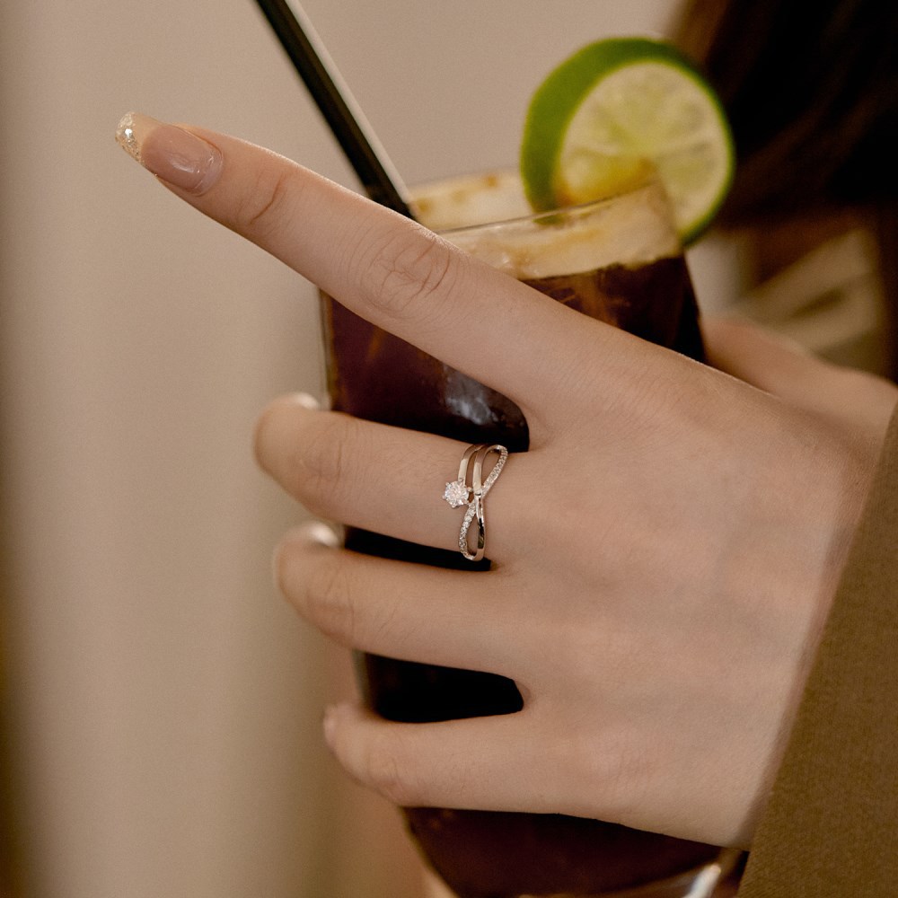 Eterna – Infinity Embrace Sterling Silver Ring