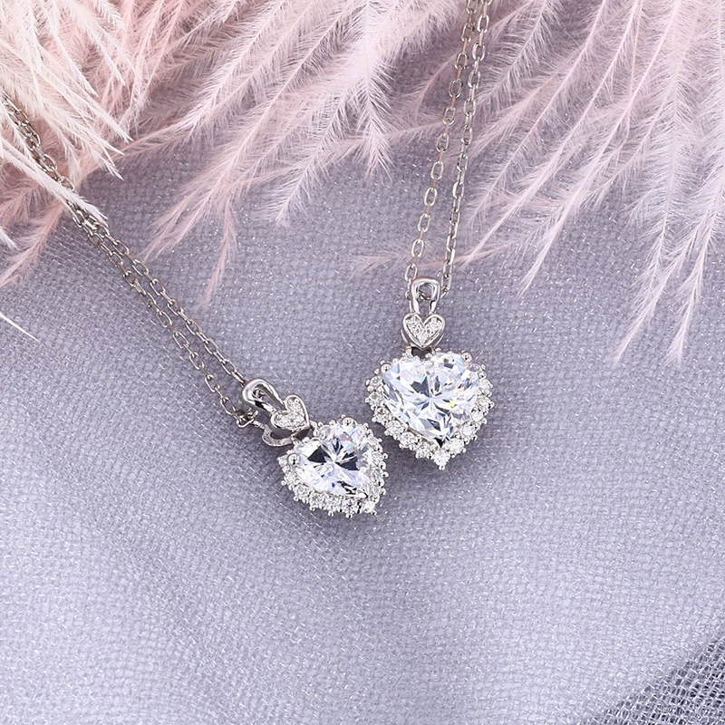 Scarlet Amour – Moissanite Heart Pendant Necklace