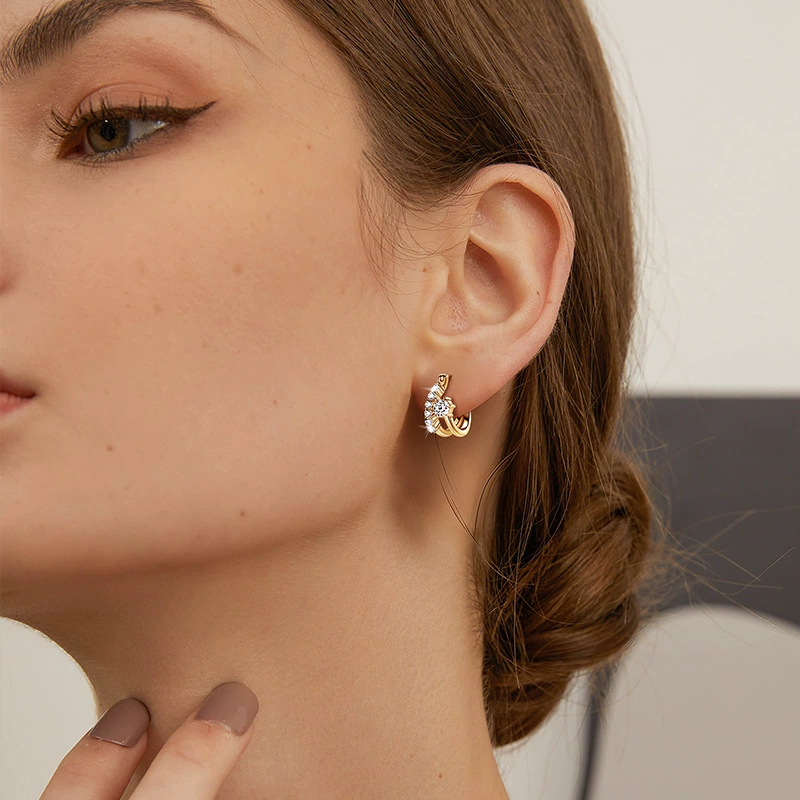 Aurélia Moissanite Hoop Earrings