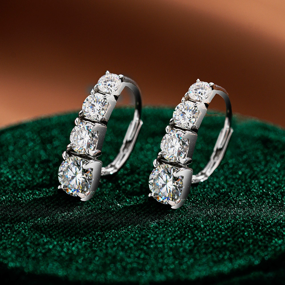 Veyra Luxe – Silver & Moissanite Row Earrings