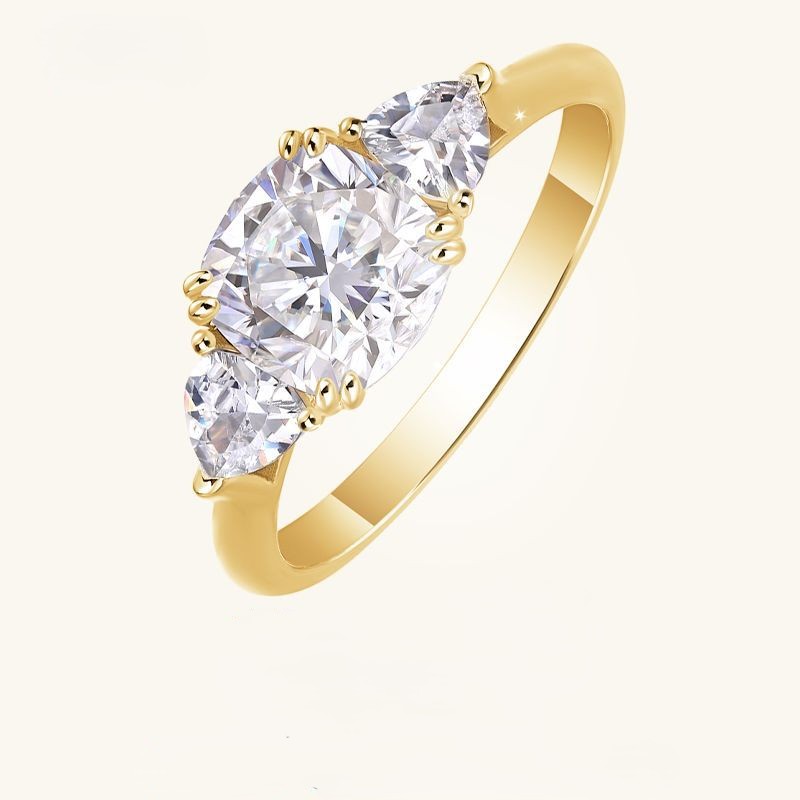 Lyra – Cushion-Cut Sterling Silver Ring