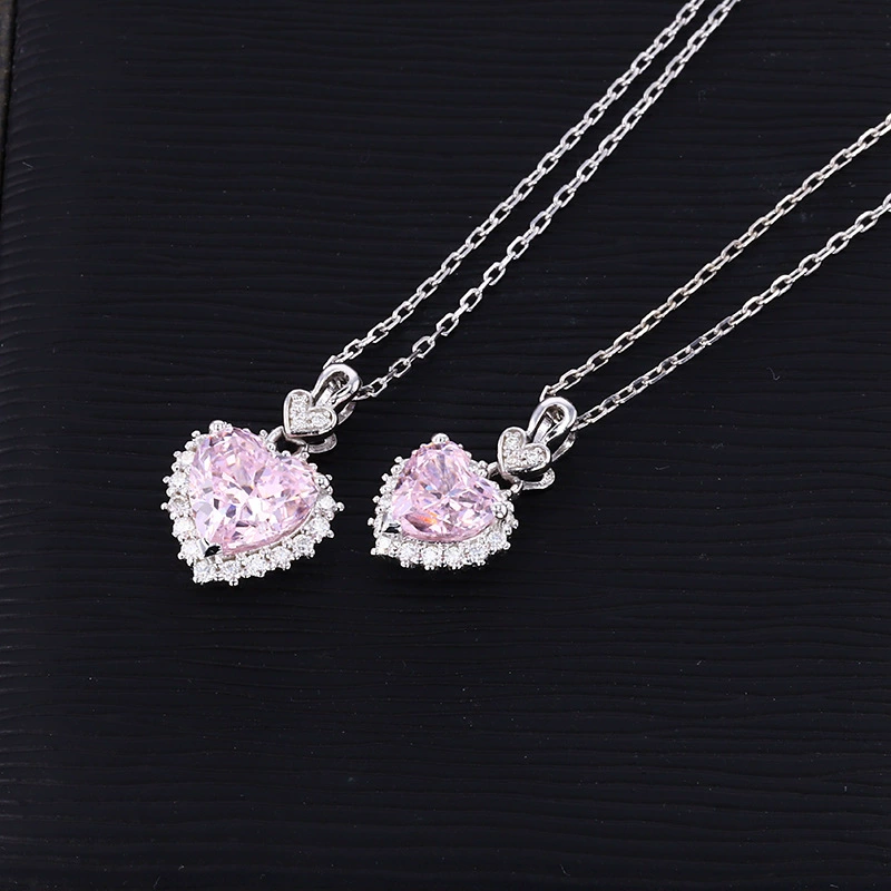 Scarlet Amour – Moissanite Heart Pendant Necklace