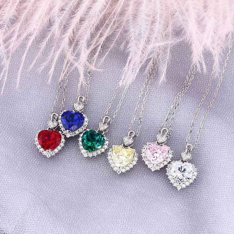Scarlet Amour – Moissanite Heart Pendant Necklace