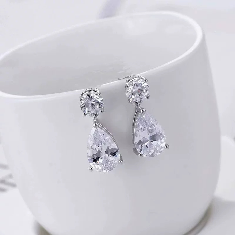 Aurora Droplet – Moissanite Teardrop Earrings