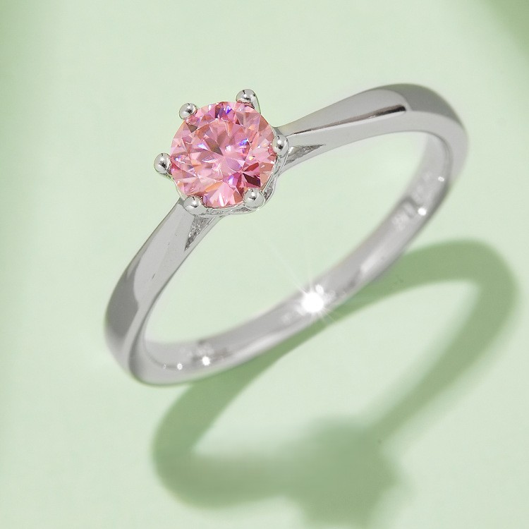 Lumine Solara  - Moissanite Six-Claw Ring