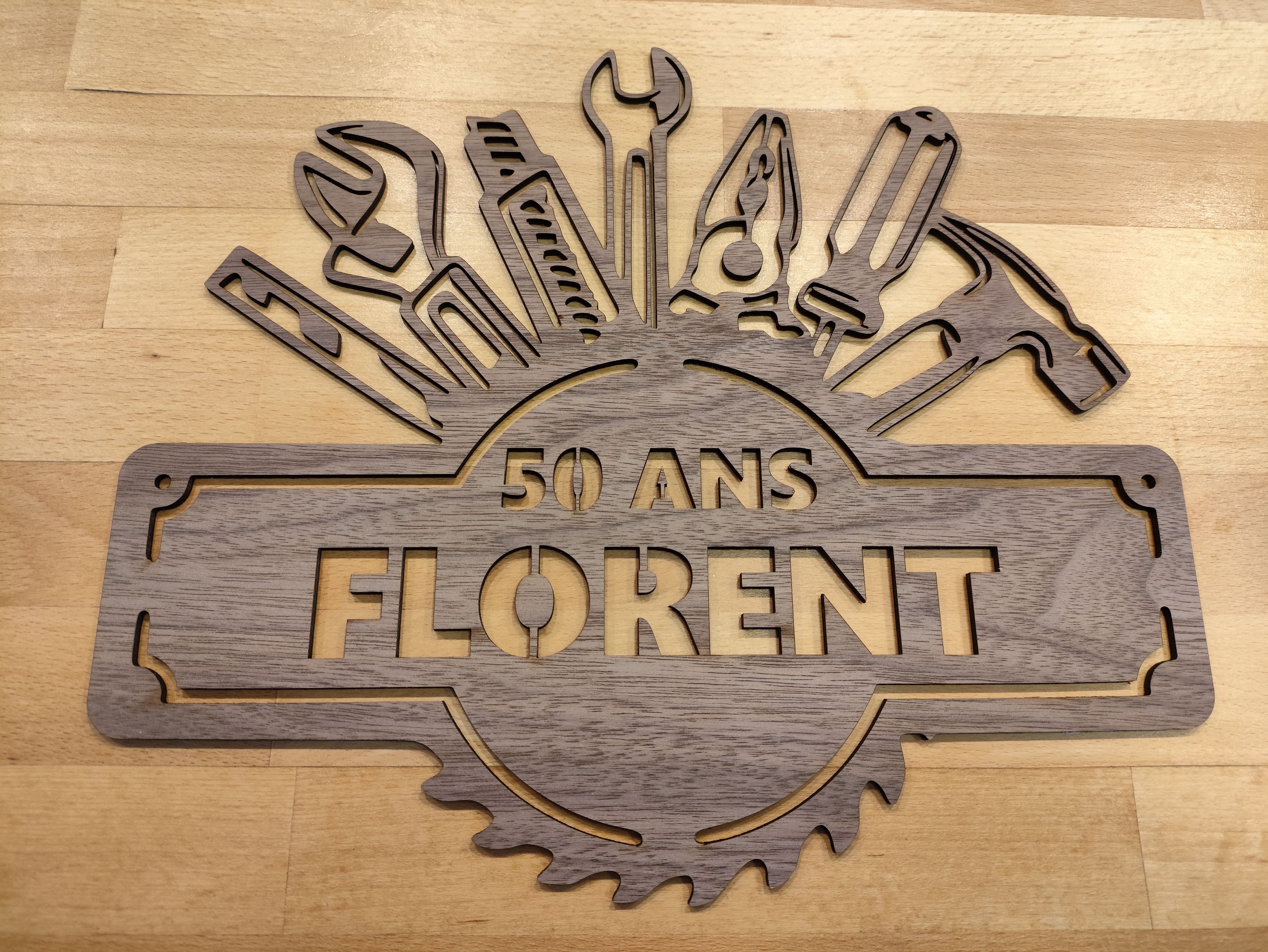 Enseigne en bois personnalisée