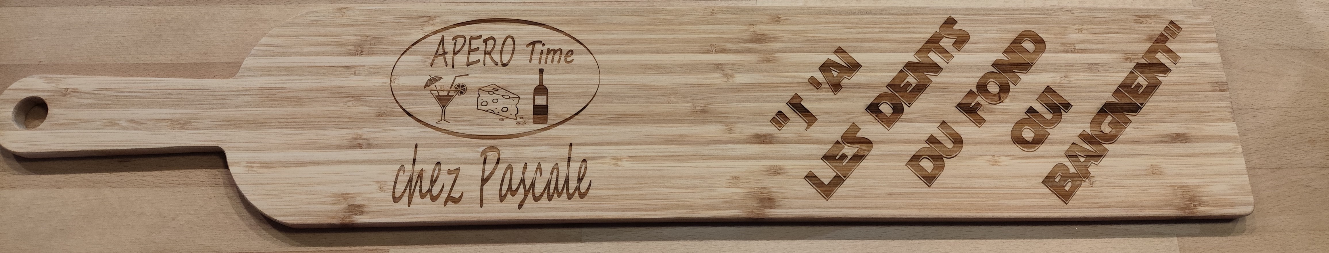 Planche à découper en bois