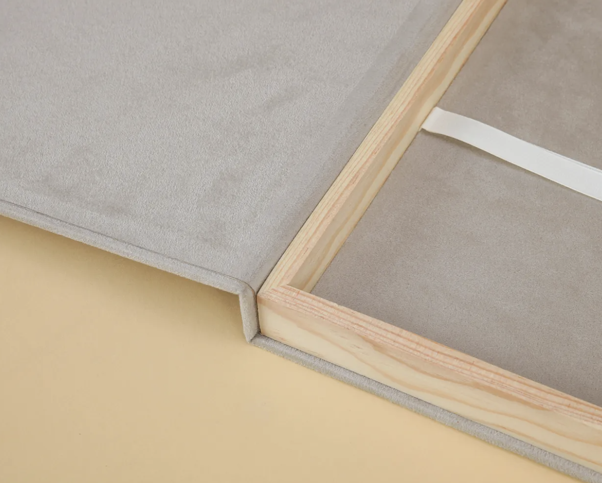 Caja Almudena