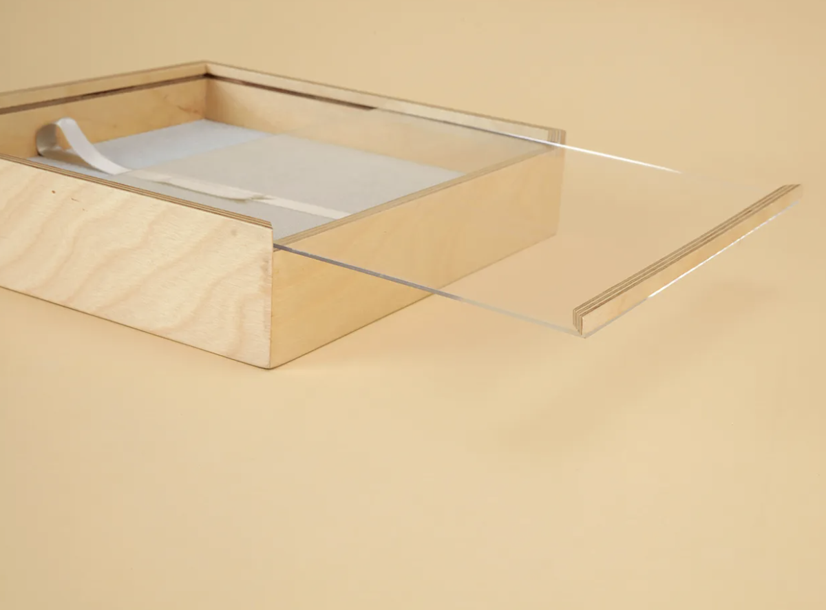 Caja Yuste