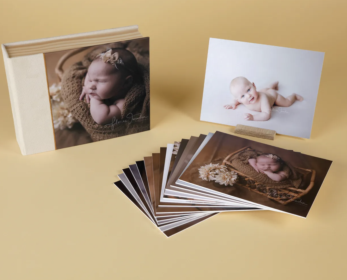 Caja Alcalá con fotos sobre cartulina rígida