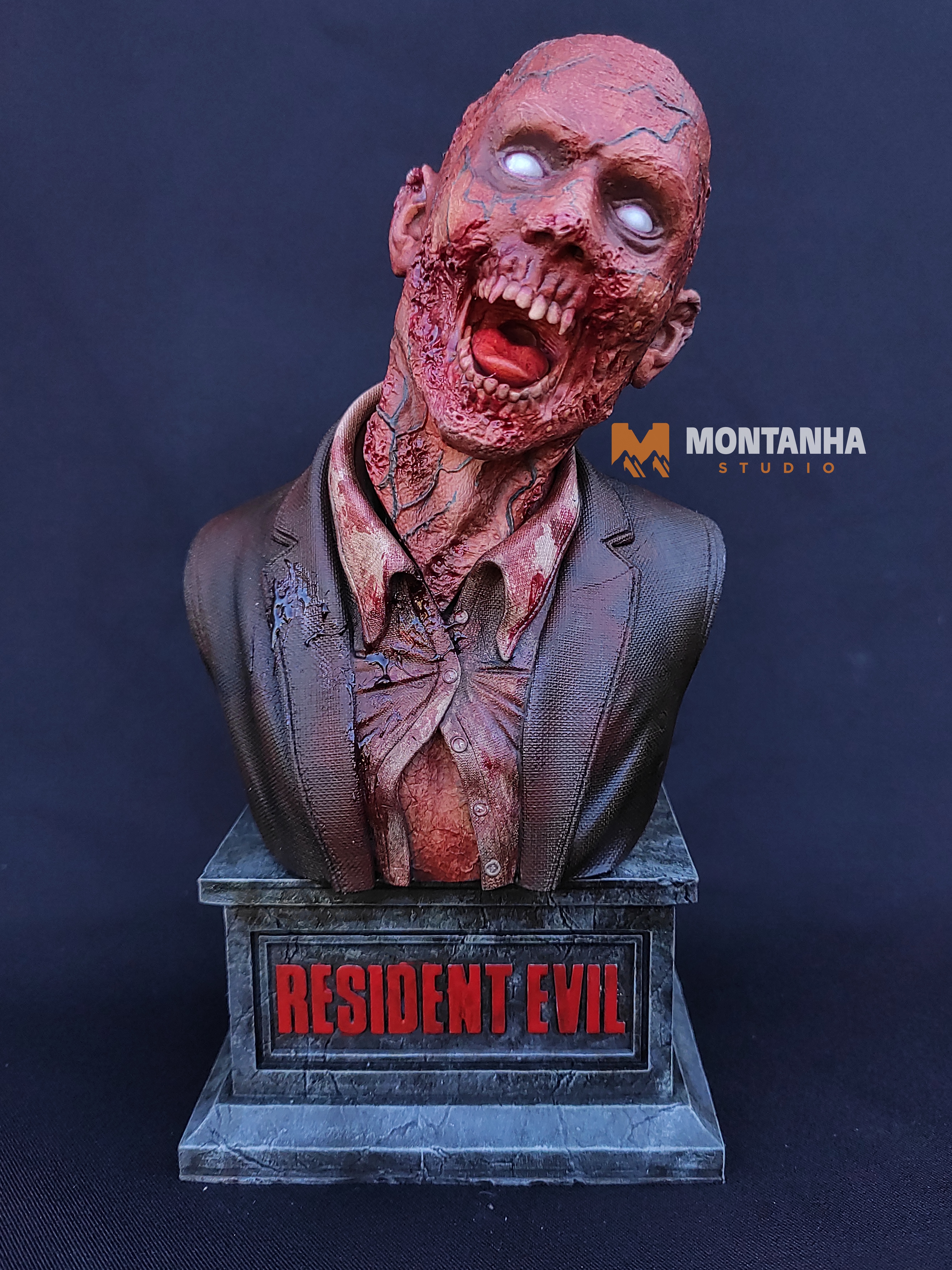 Crimson Head Zombie Bust Figure [PRE-ORDER]