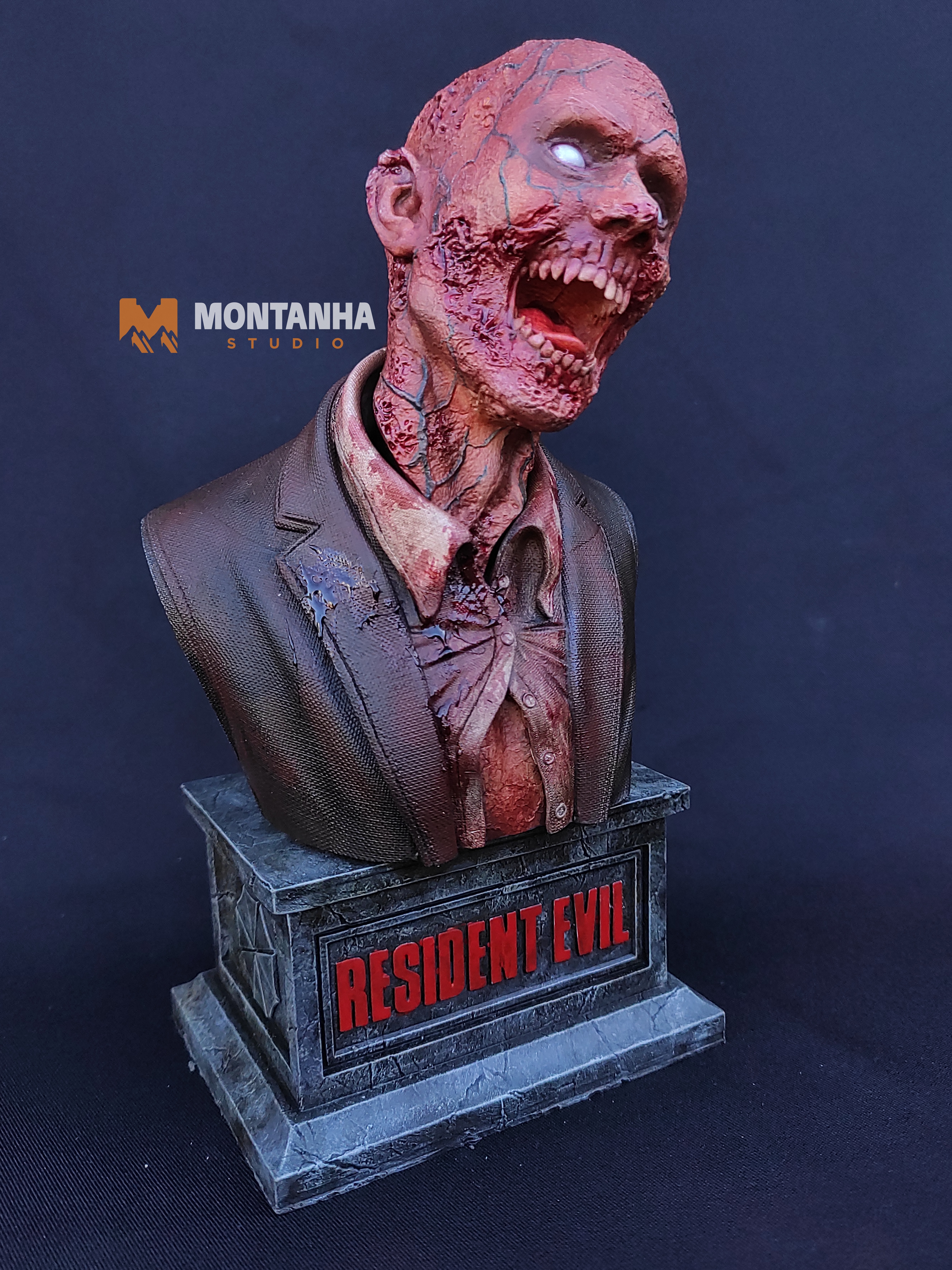 Crimson Head Zombie Bust Figure [PRE-ORDER]