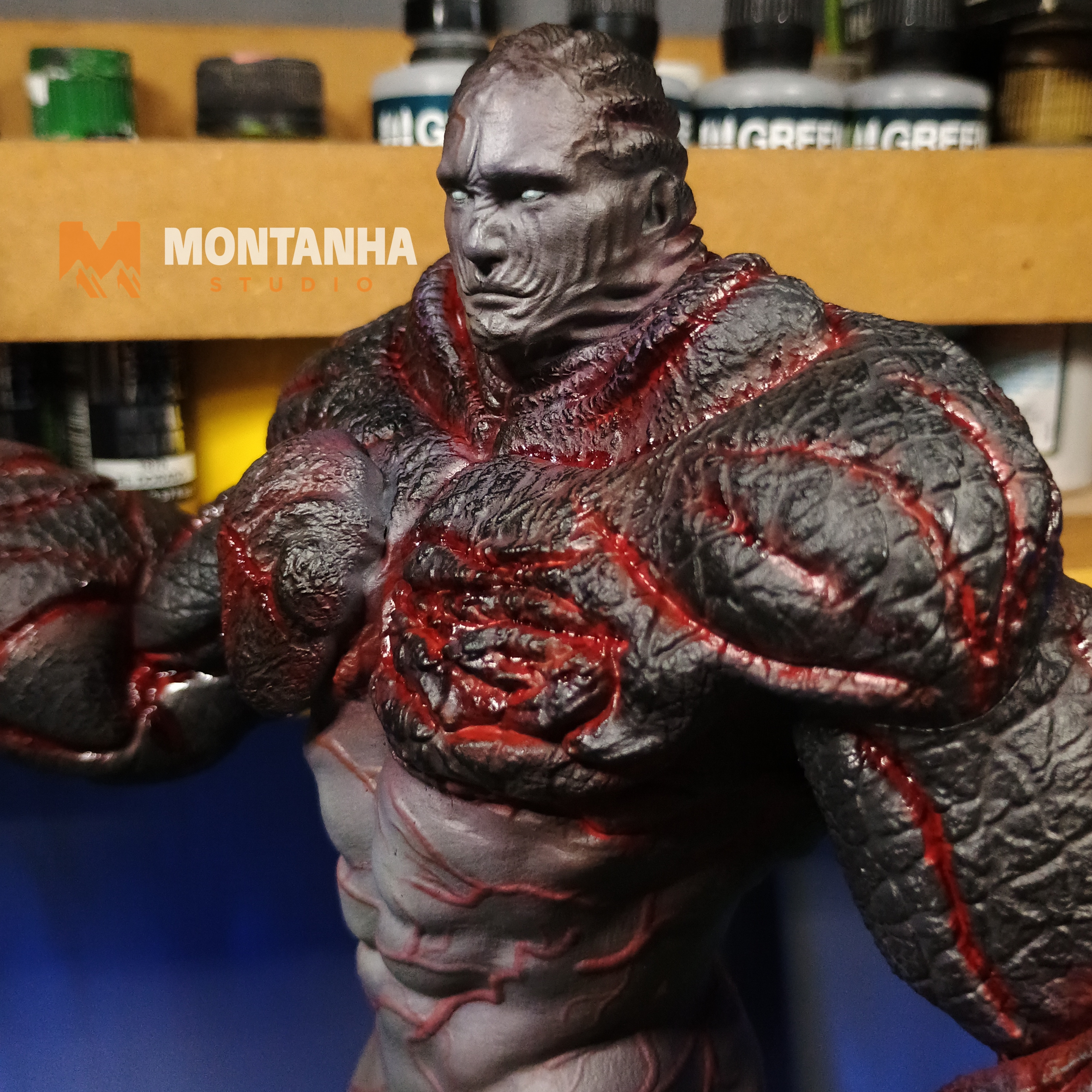 Super Tyrant - MR. X  - 1/8 SCALE