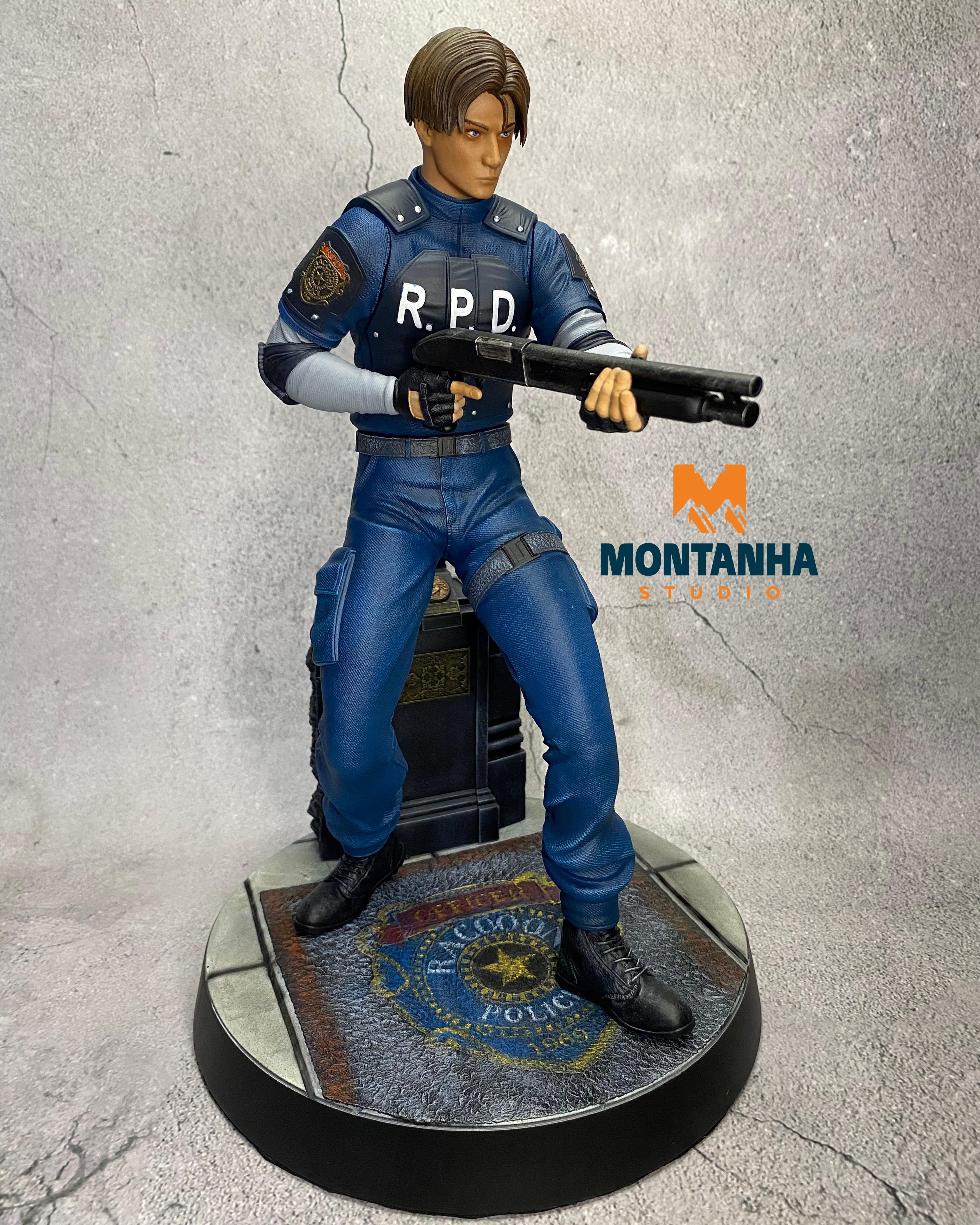Police Officer Leon Kennedy 1/6 Figure