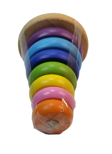 🌈 „John Lewis & Partners“ Medinė Vaivorykštės Piramidė