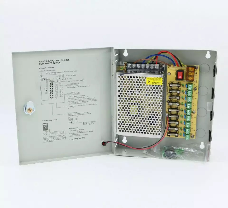 Bloc d’alimentation 12V/10A 9 CH