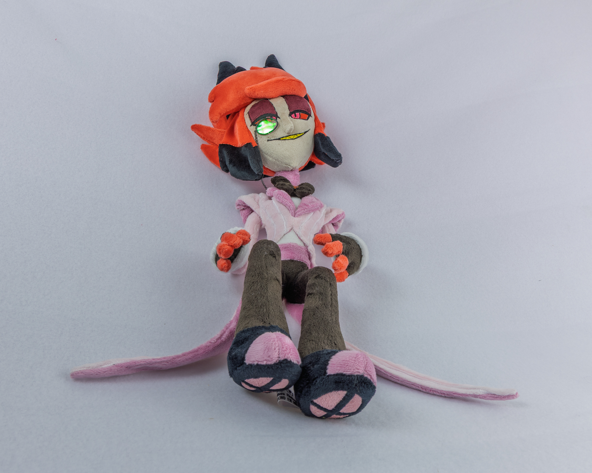 Alastor Pink Outfit (season 2)
