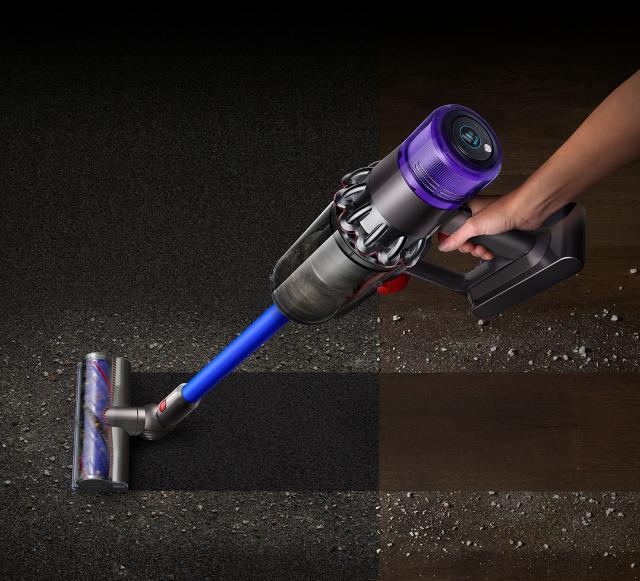 Dyson v11 vacuum cleaner