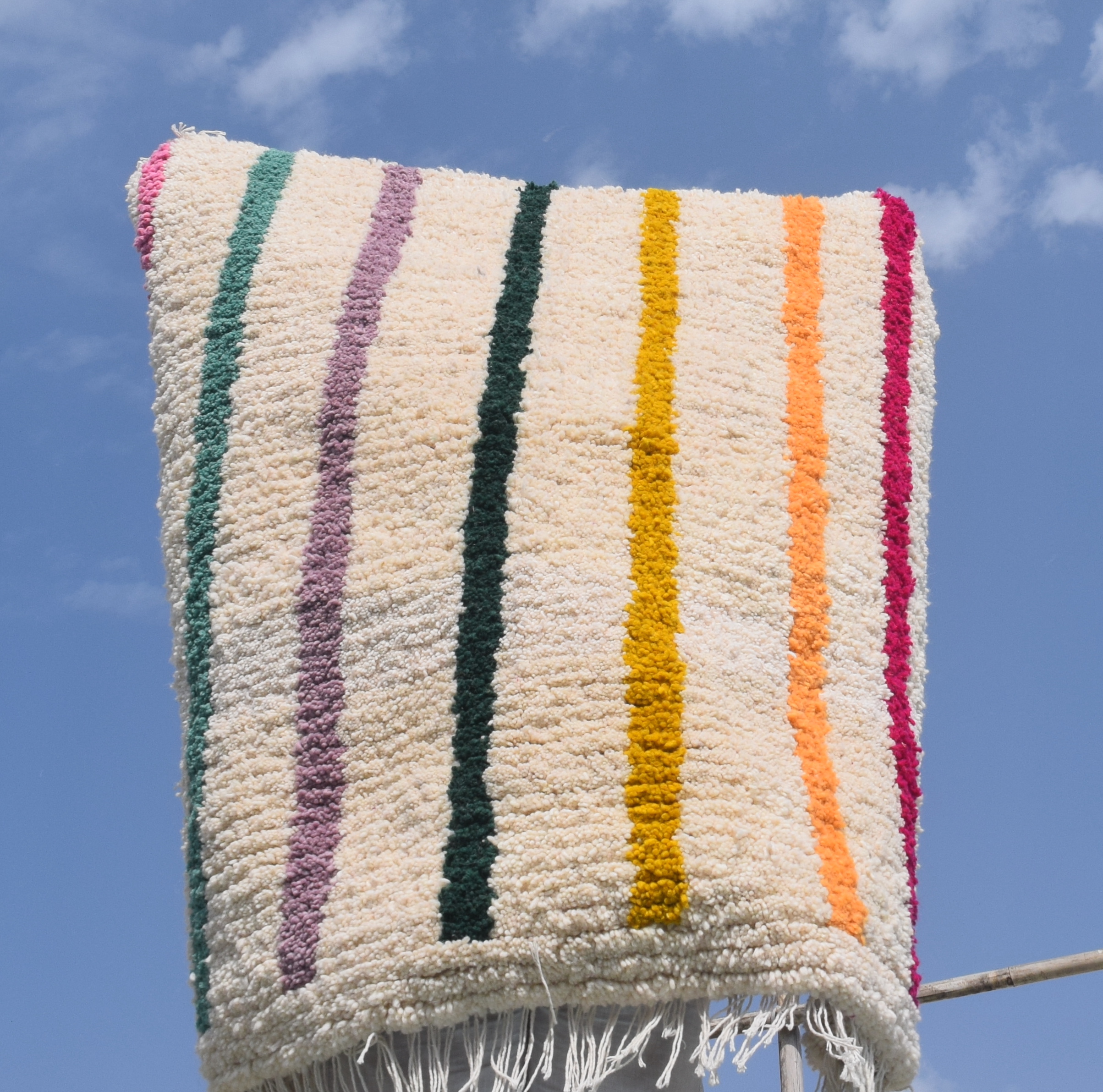 LINES (120 cm X 122 cm)