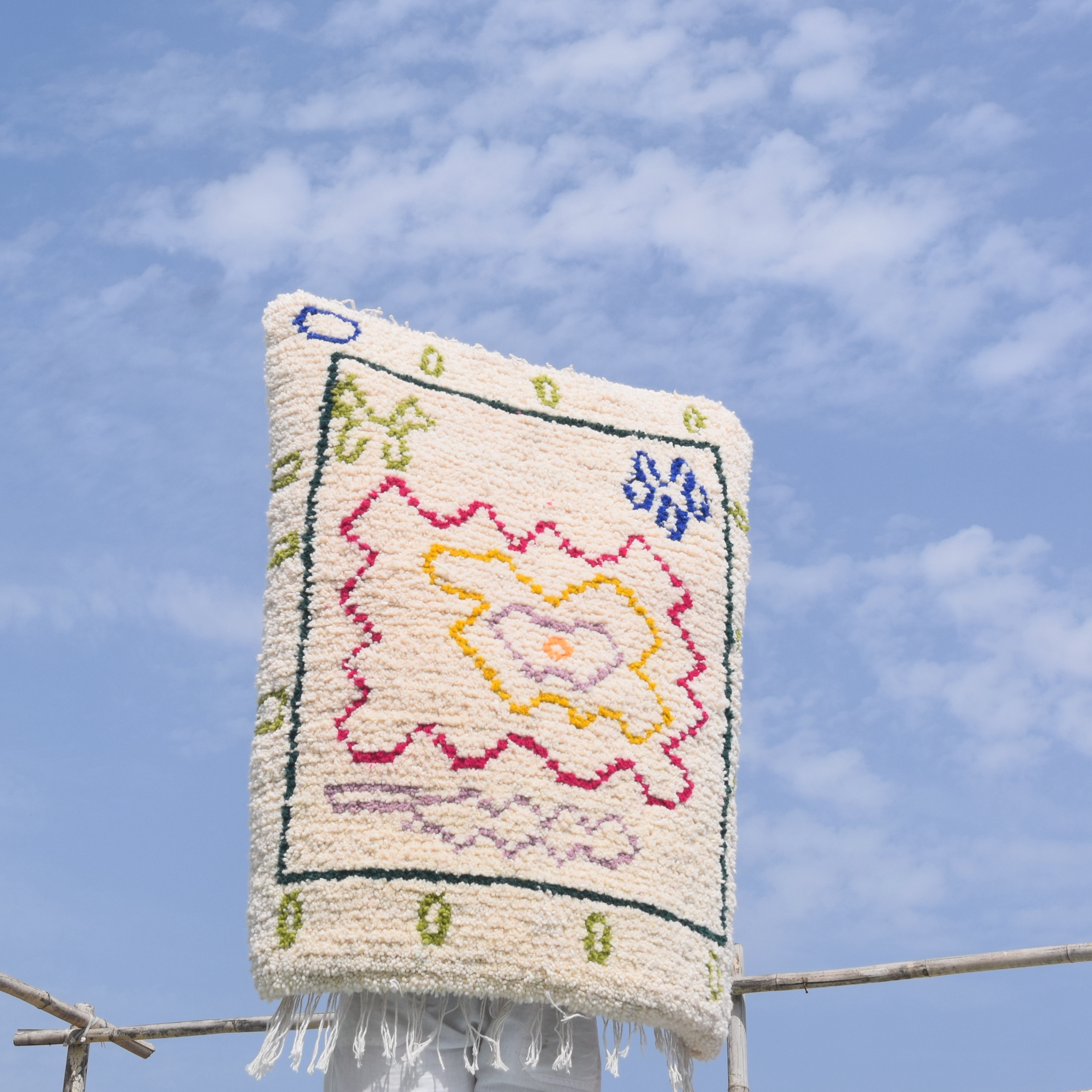 ONDA (87 cm X 107 cm)