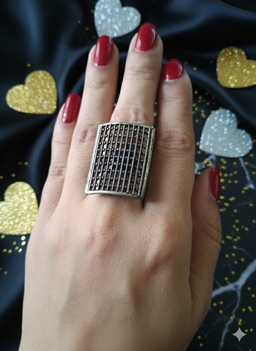 Elegant Statement Silver Ring