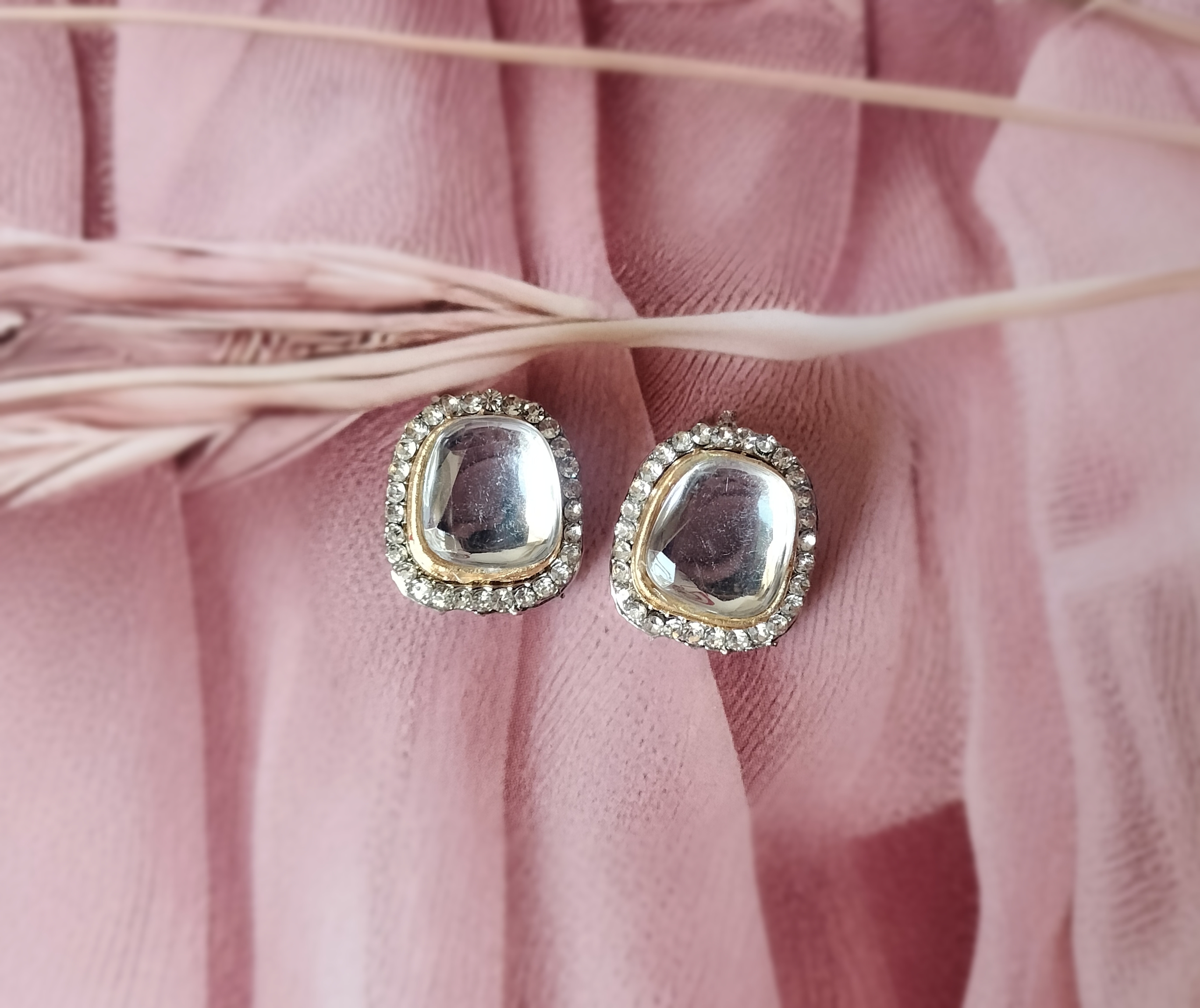 Elegant Pearl Necklace and Earring Set