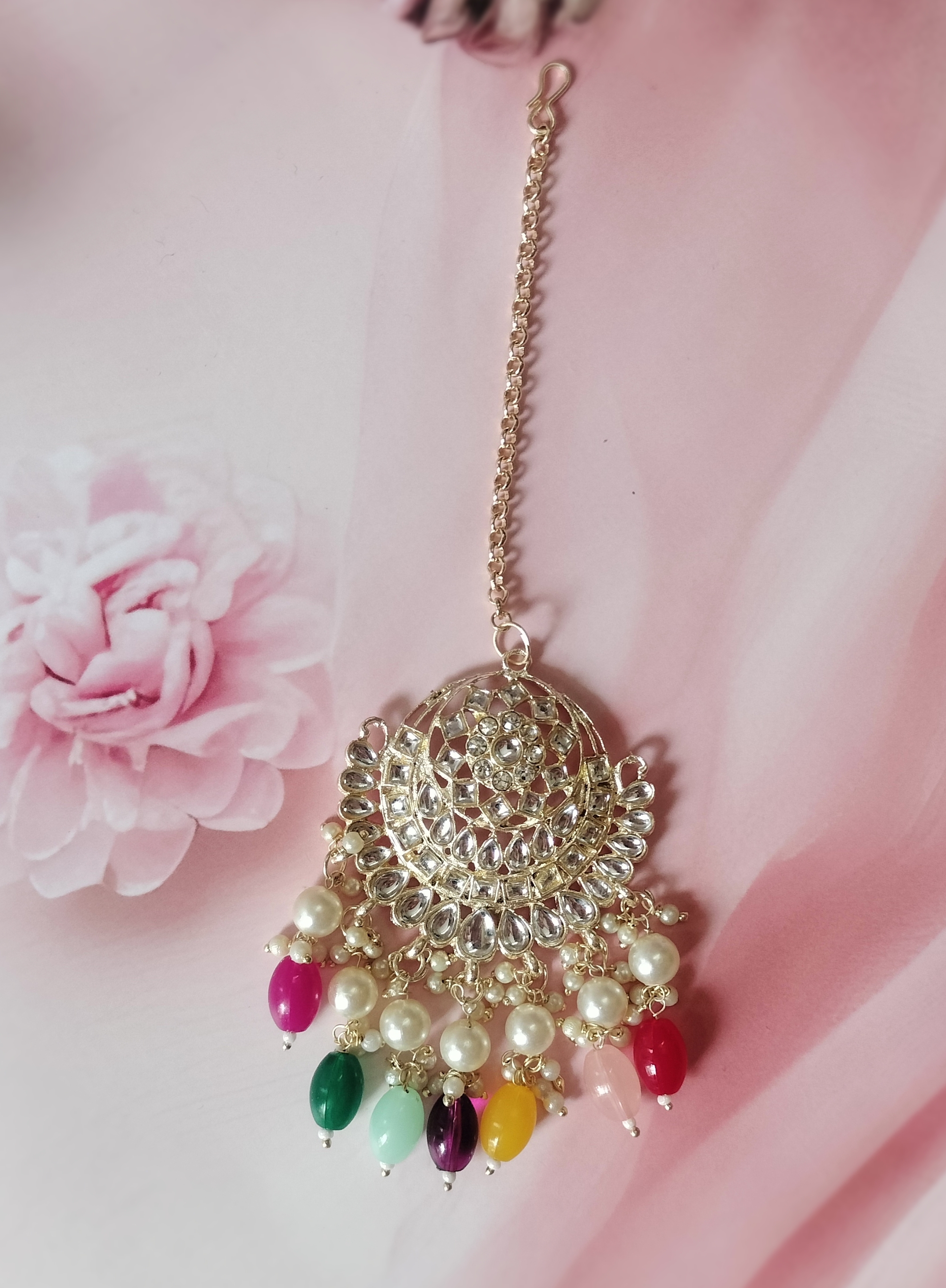 Traditional Kundan Jewelry Set