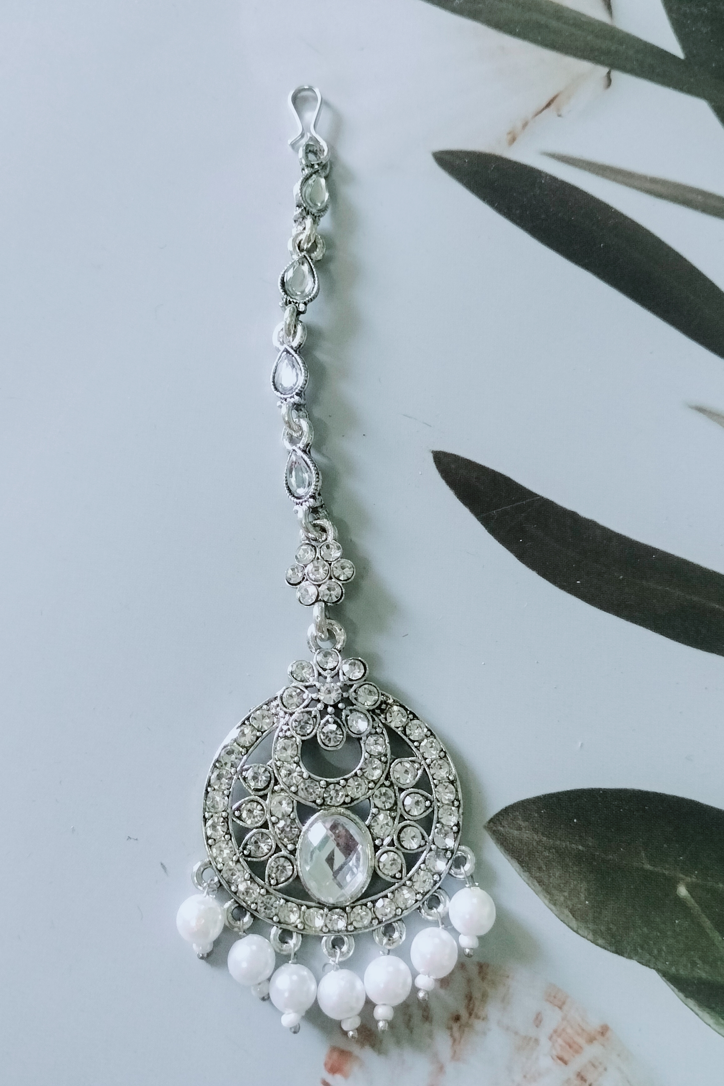 Silver and White mangtika