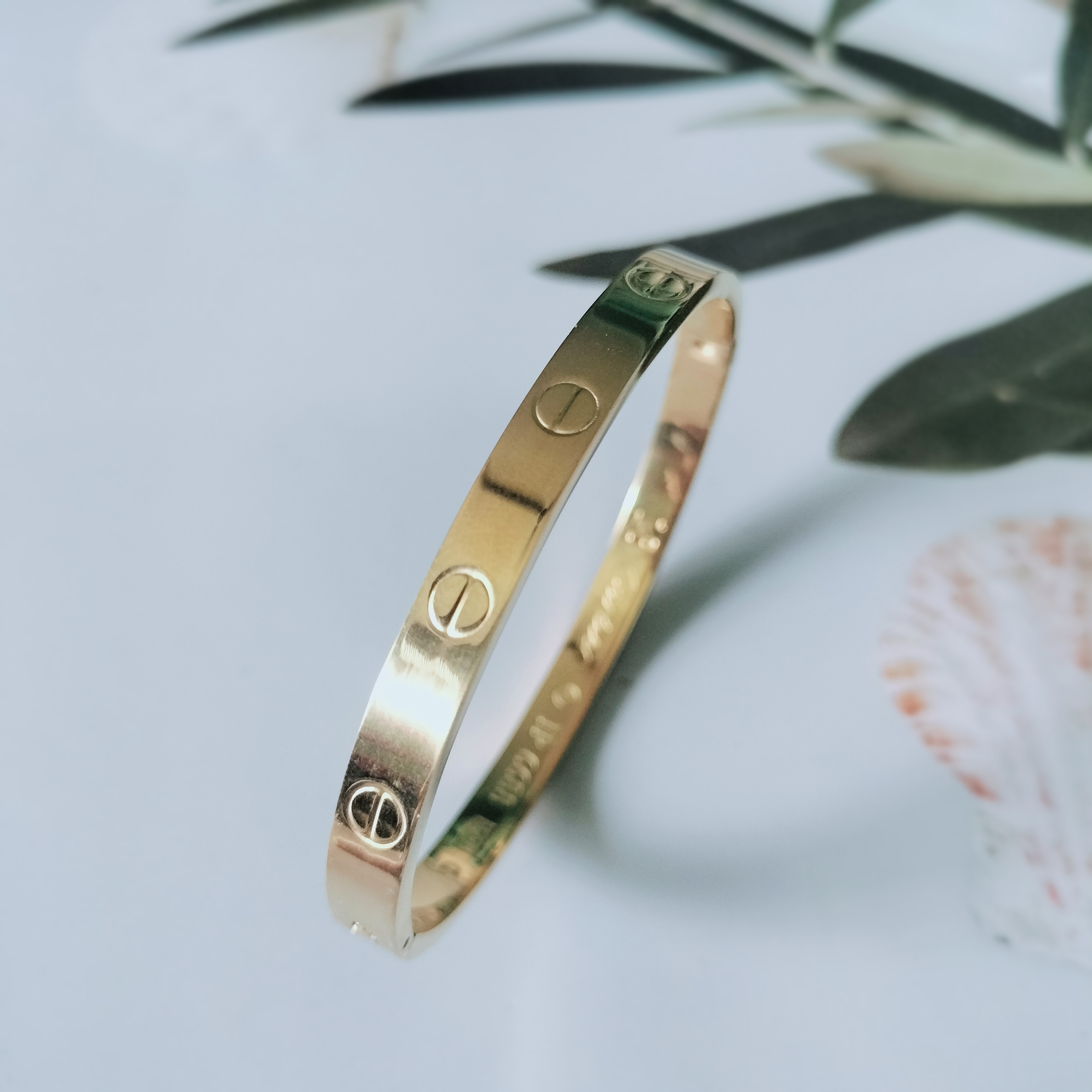 Antitarnish Golden cartier Bracelet