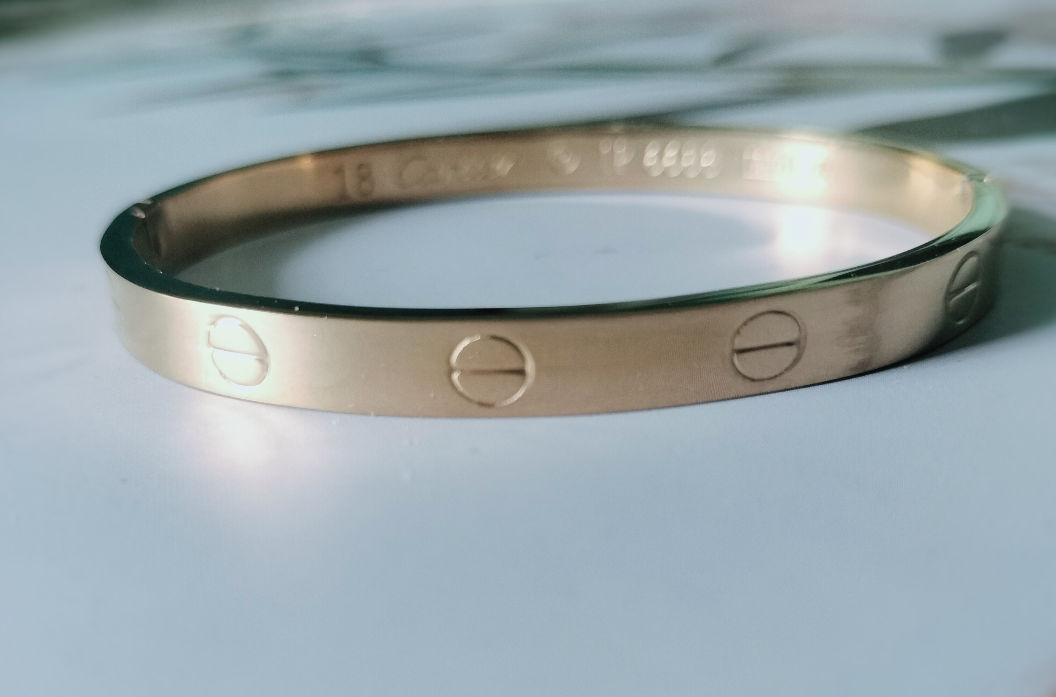 Antitarnish Golden cartier Bracelet