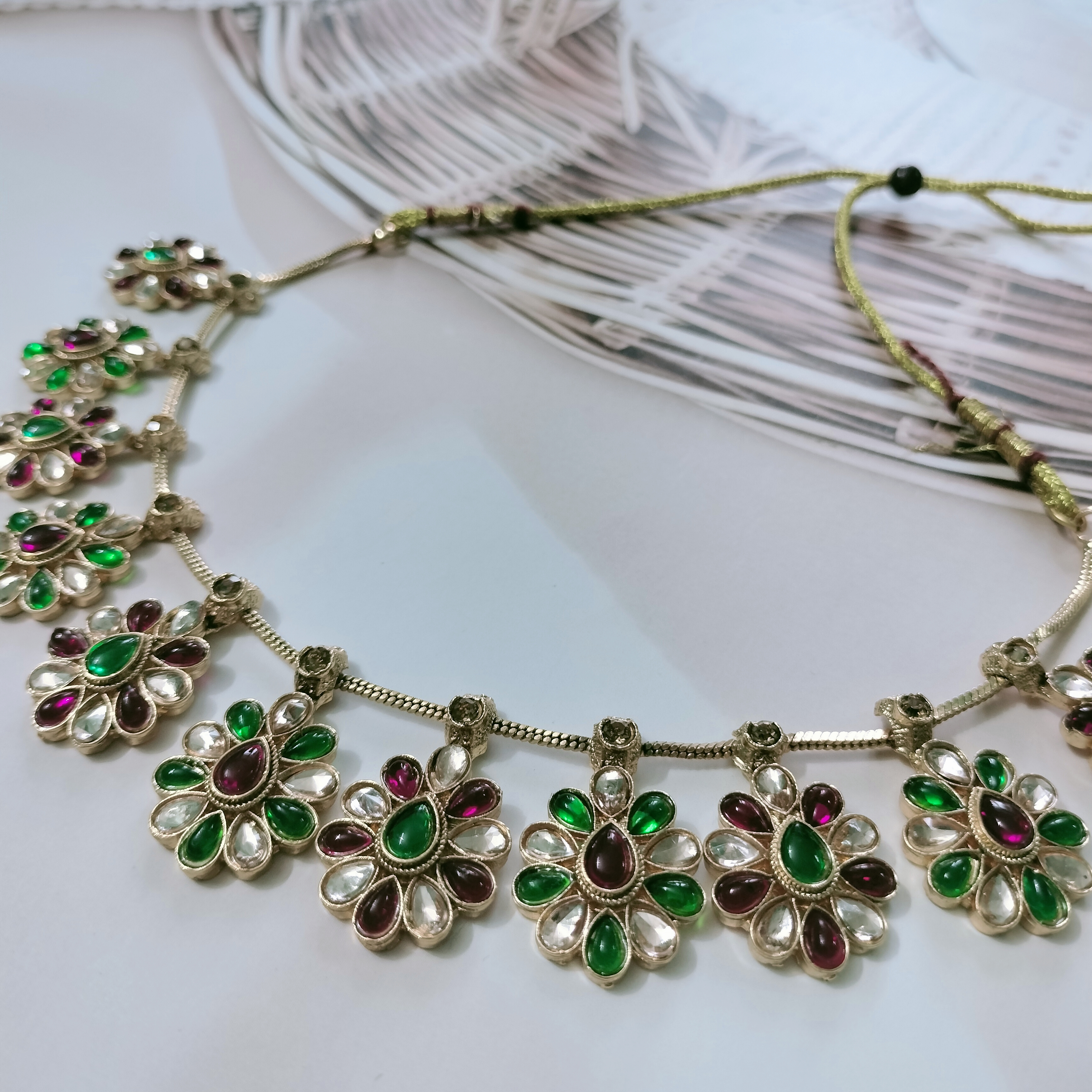 Traditional Floral Necklace Set
