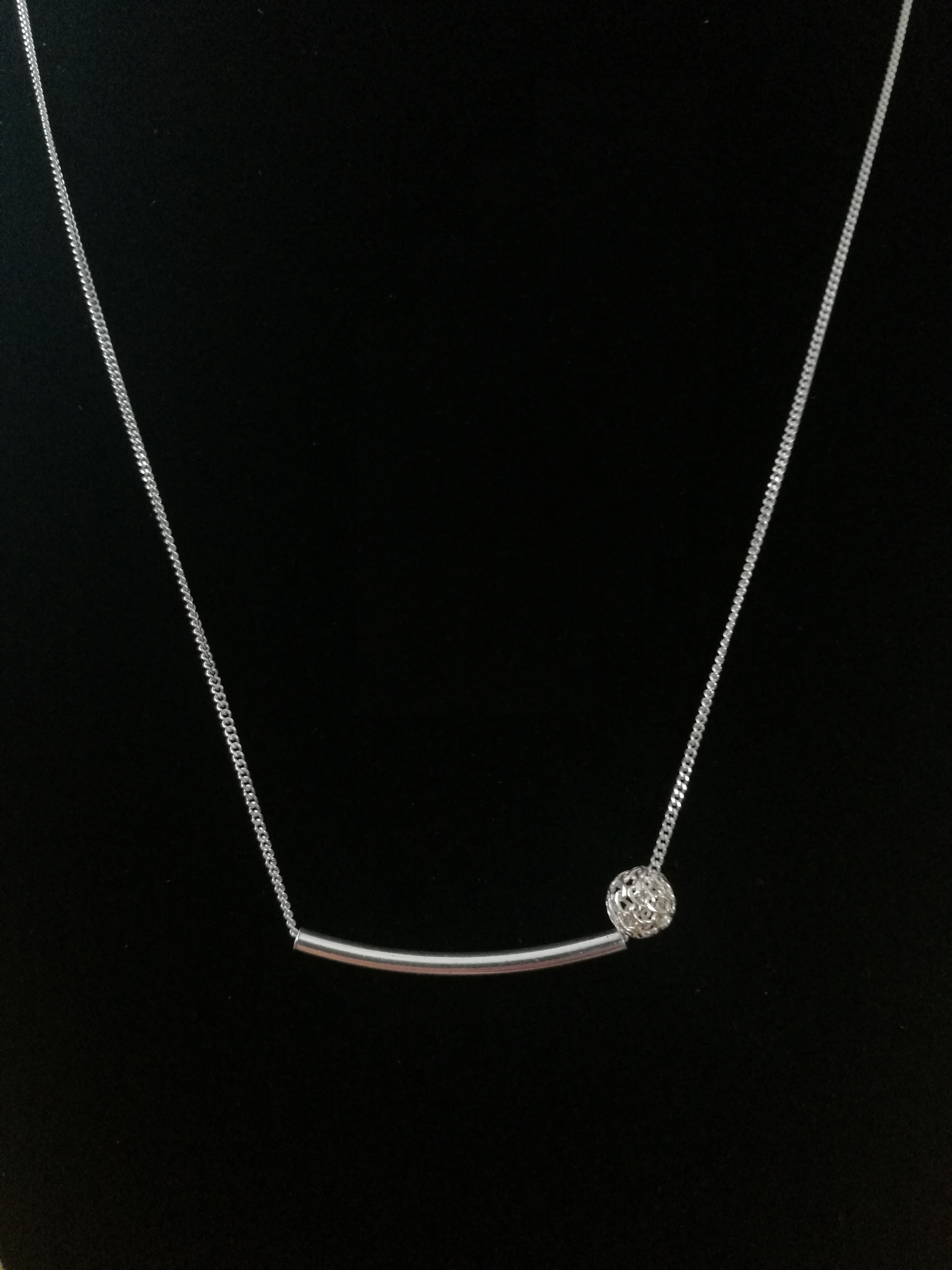 Kaklo papuošalas "Balansas I"