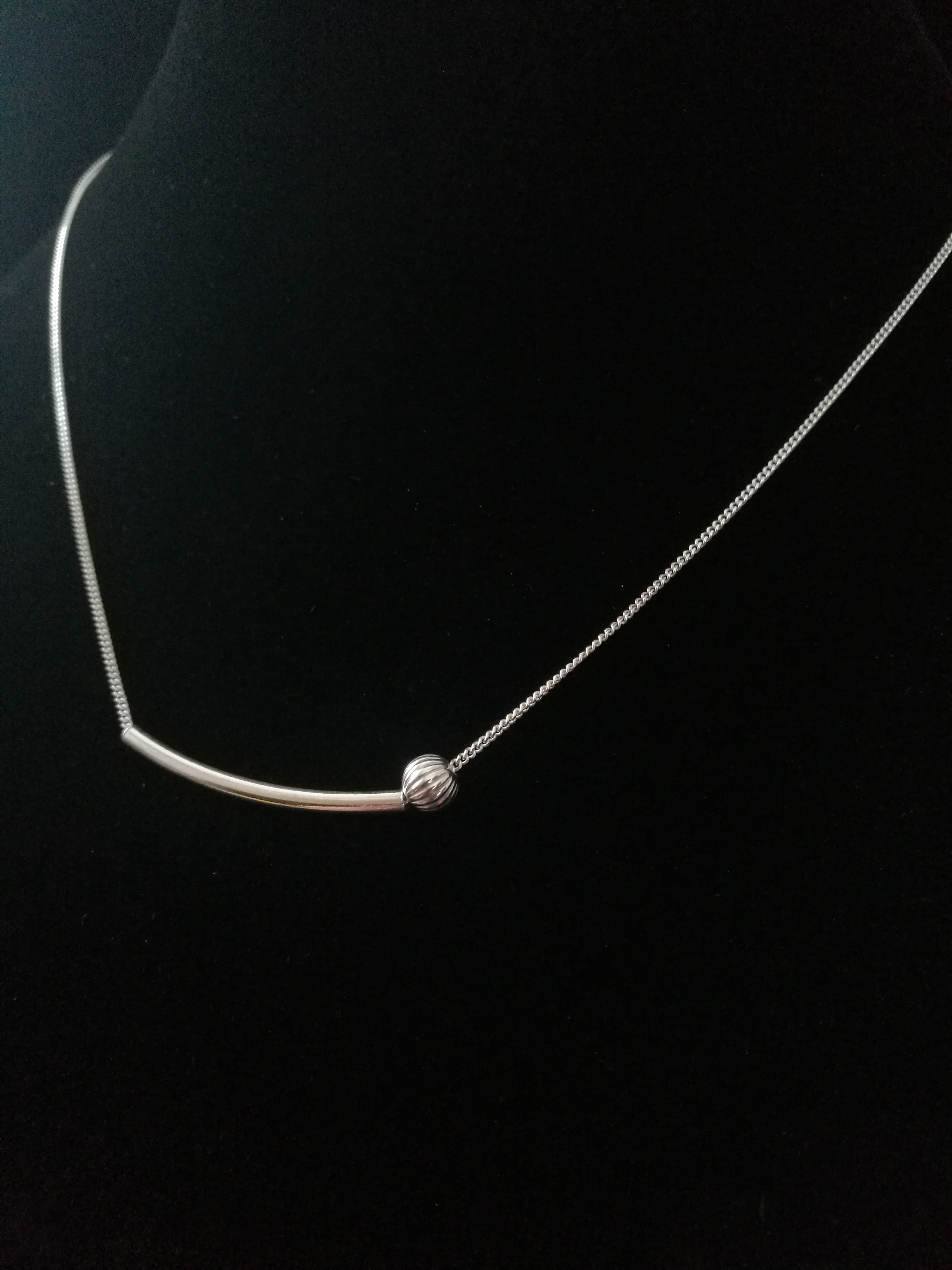 Kaklo papuošalas "Balansas II"