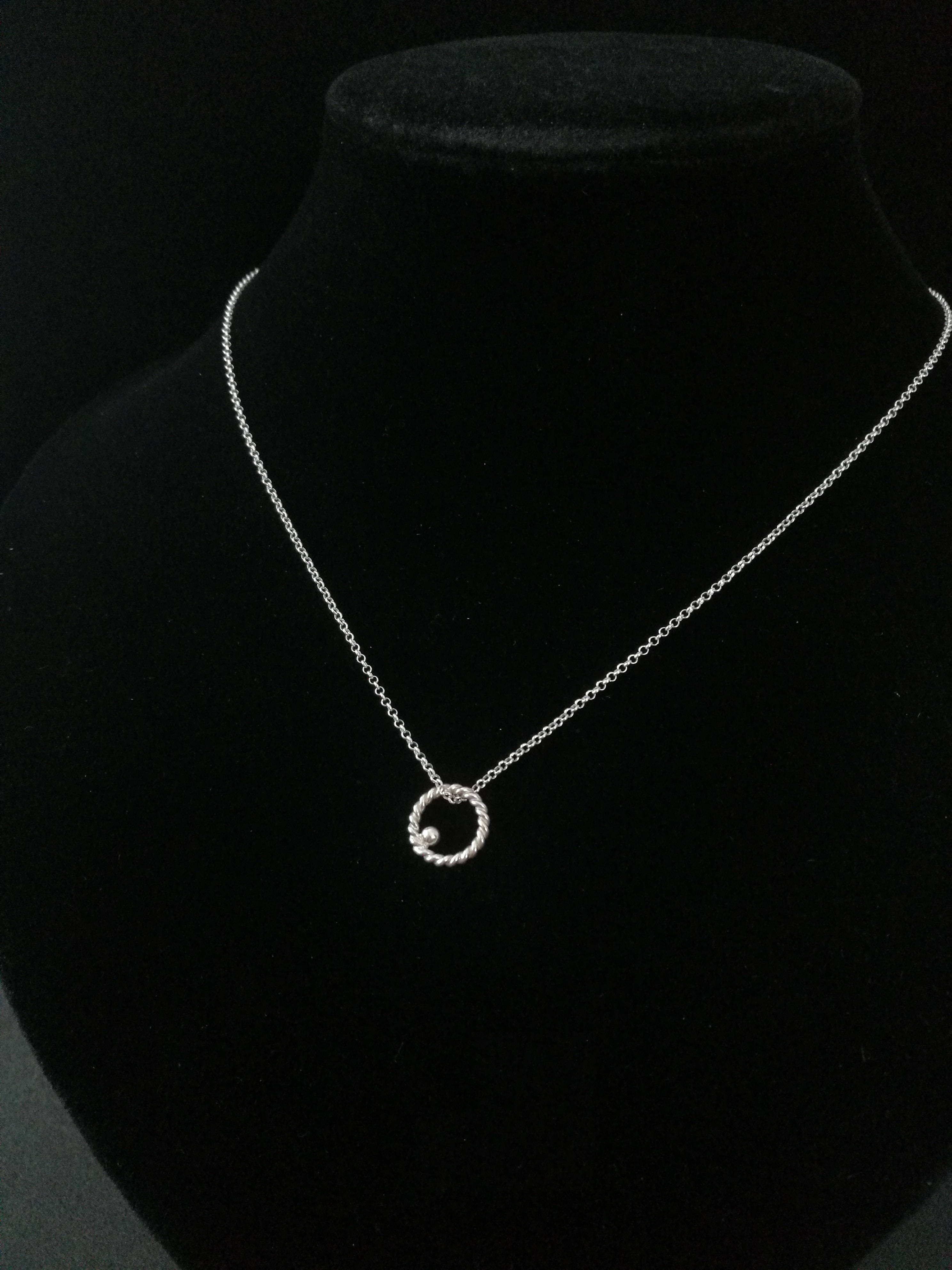 Kaklo papuošalas "Ratu III"