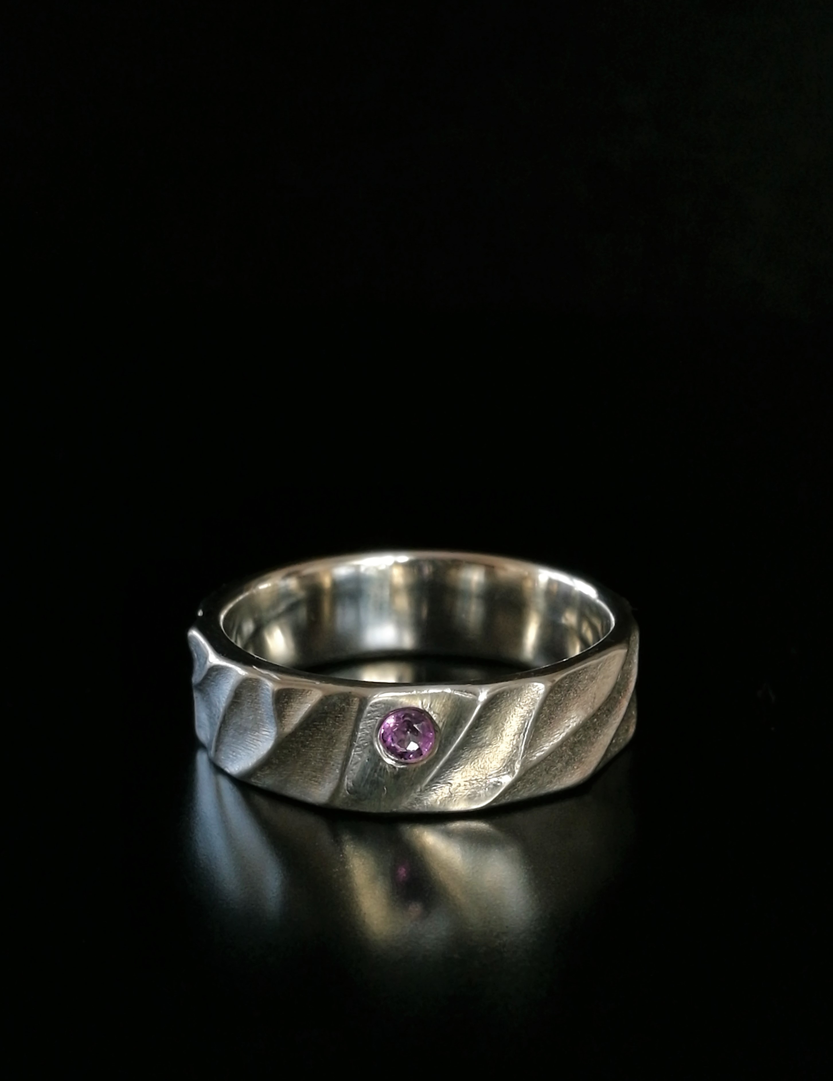 Žiedas "Bangose II"