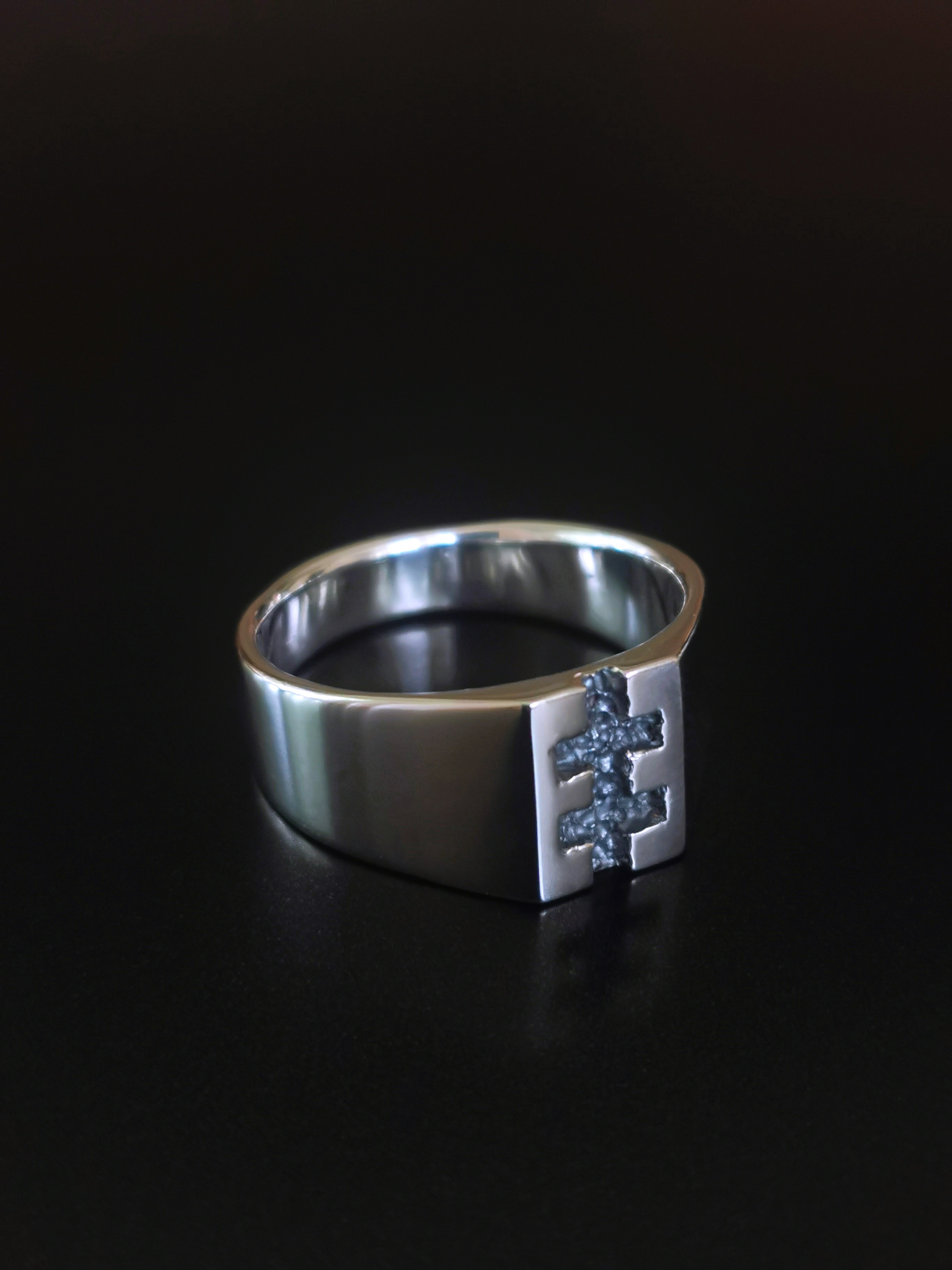 Žiedas su Vyčio kryžiumi