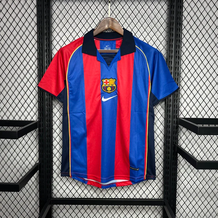Camiseta de fútbol retro local del Barcelona 01/02 