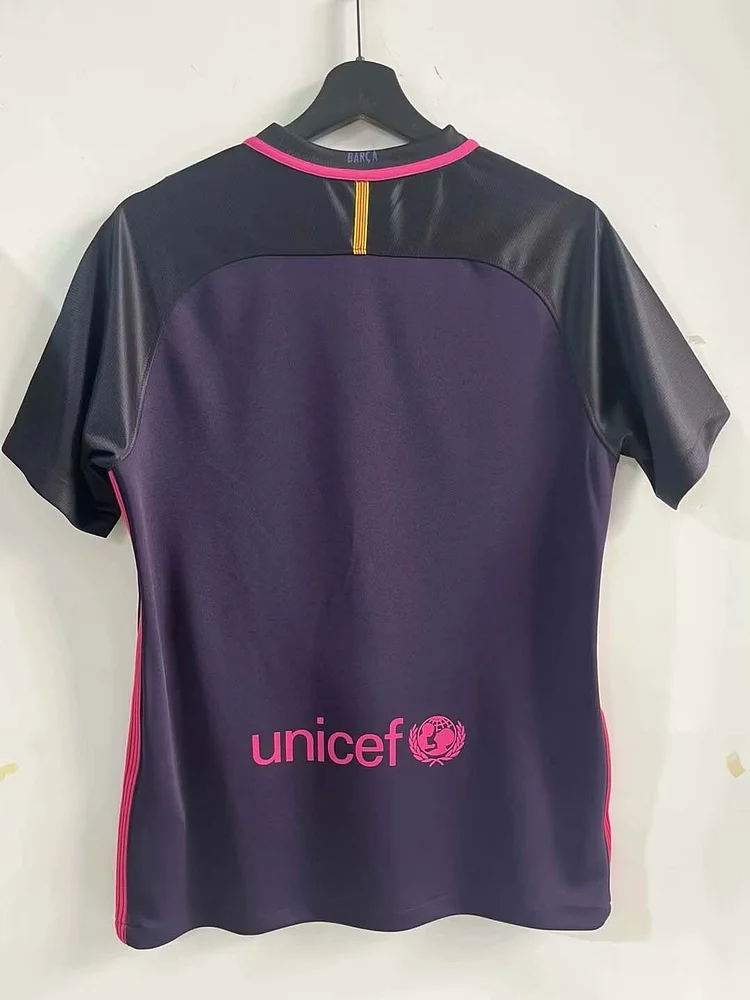 Camiseta de fútbol retro visitante del Barcelona 2016/2017