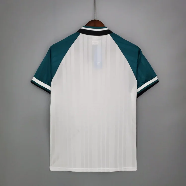 Camiseta de fútbol retro de visitante del Liverpool 1993/1995