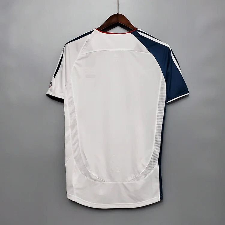 Camiseta de fútbol retro de visitante del Liverpool 2006/2007