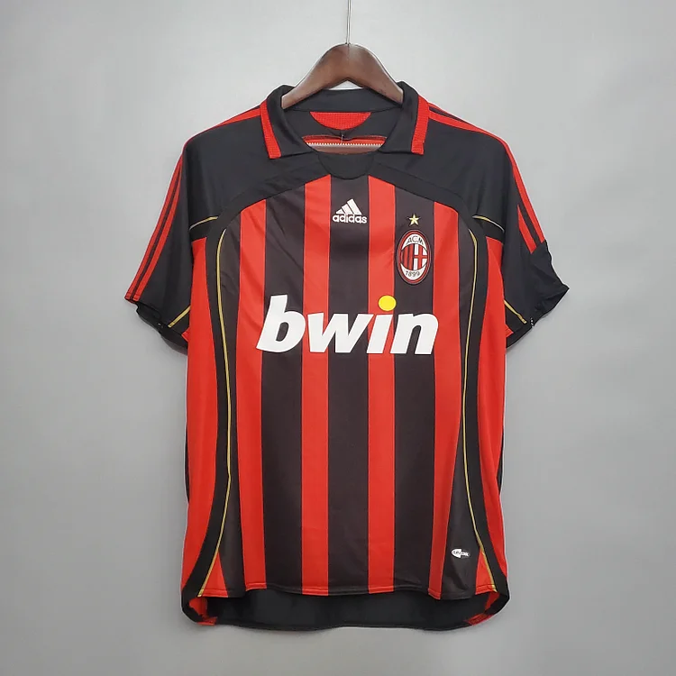 Camiseta de fútbol retro local del AC Milan 2006/2007